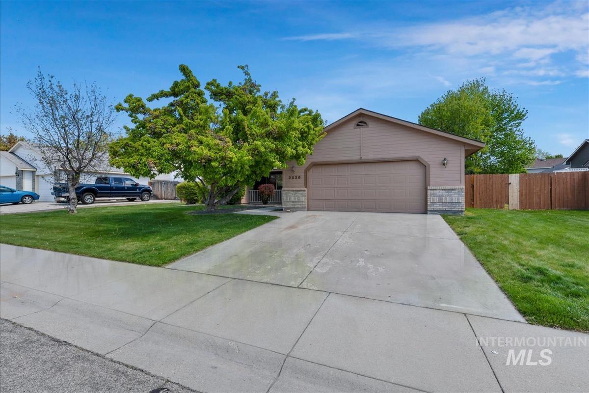 3036 N Hearth Ave, Meridian, Idaho 83642, 3 Bedrooms, 2 Bathrooms, Residential For Sale, Price $464,900,MLS 98984534