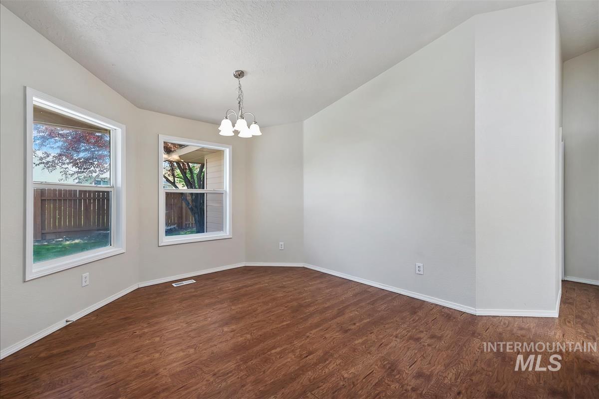 3036 N Hearth Ave, Meridian, Idaho 83642, 3 Bedrooms, 2 Bathrooms, Residential For Sale, Price $464,900,MLS 98984534