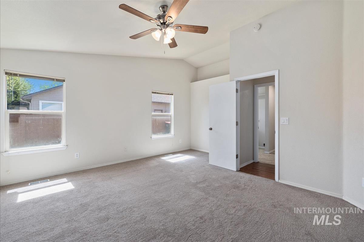 3036 N Hearth Ave, Meridian, Idaho 83642, 3 Bedrooms, 2 Bathrooms, Residential For Sale, Price $464,900,MLS 98984534