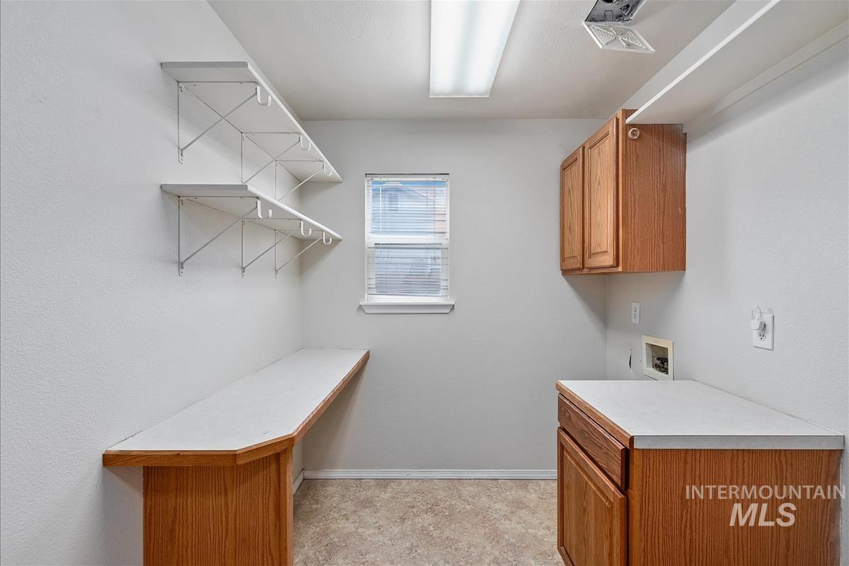 3036 N Hearth Ave, Meridian, Idaho 83642, 3 Bedrooms, 2 Bathrooms, Residential For Sale, Price $464,900,MLS 98984534