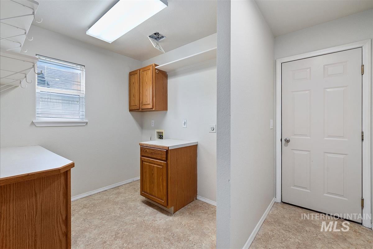 3036 N Hearth Ave, Meridian, Idaho 83642, 3 Bedrooms, 2 Bathrooms, Residential For Sale, Price $464,900,MLS 98984534