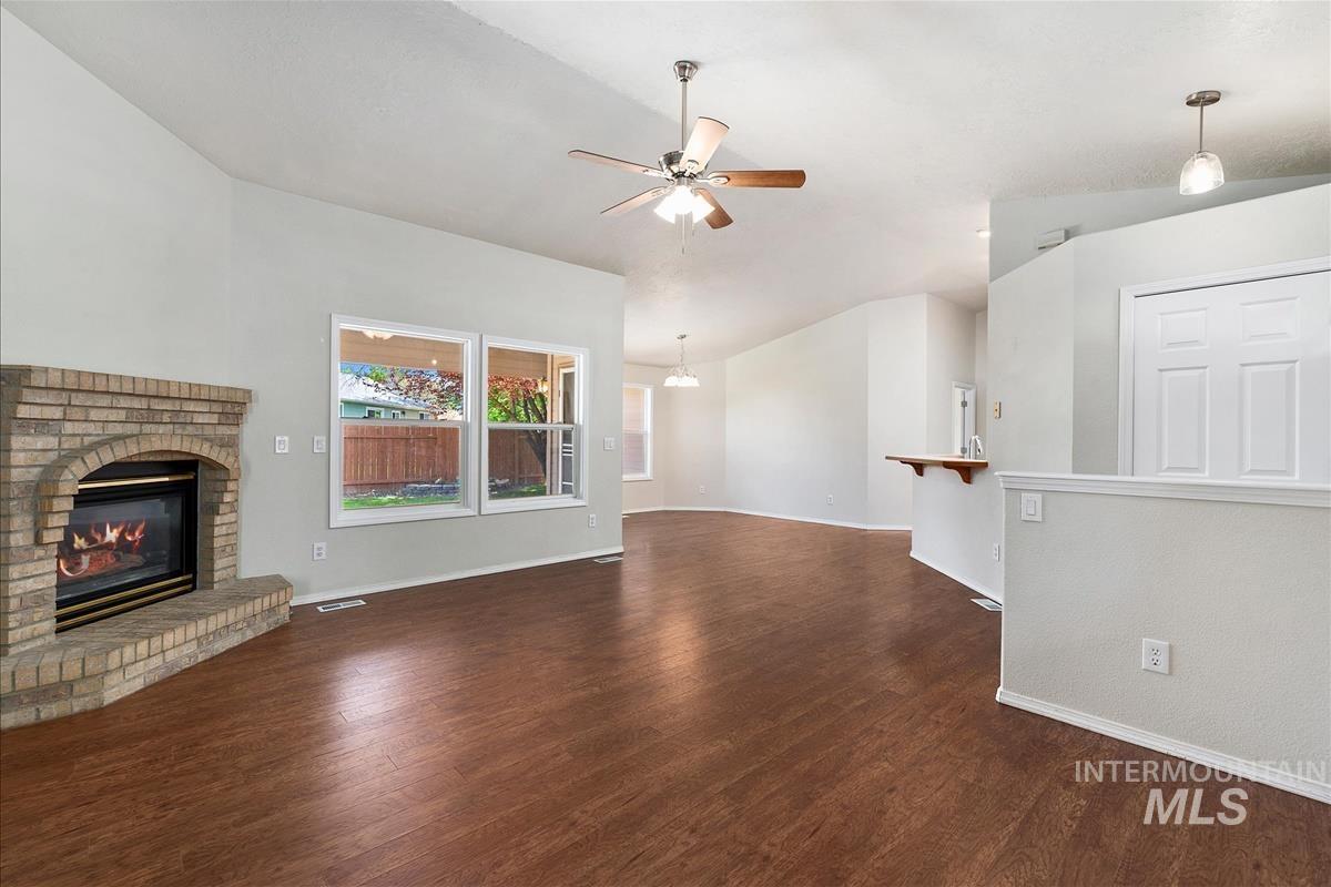 3036 N Hearth Ave, Meridian, Idaho 83642, 3 Bedrooms, 2 Bathrooms, Residential For Sale, Price $464,900,MLS 98984534