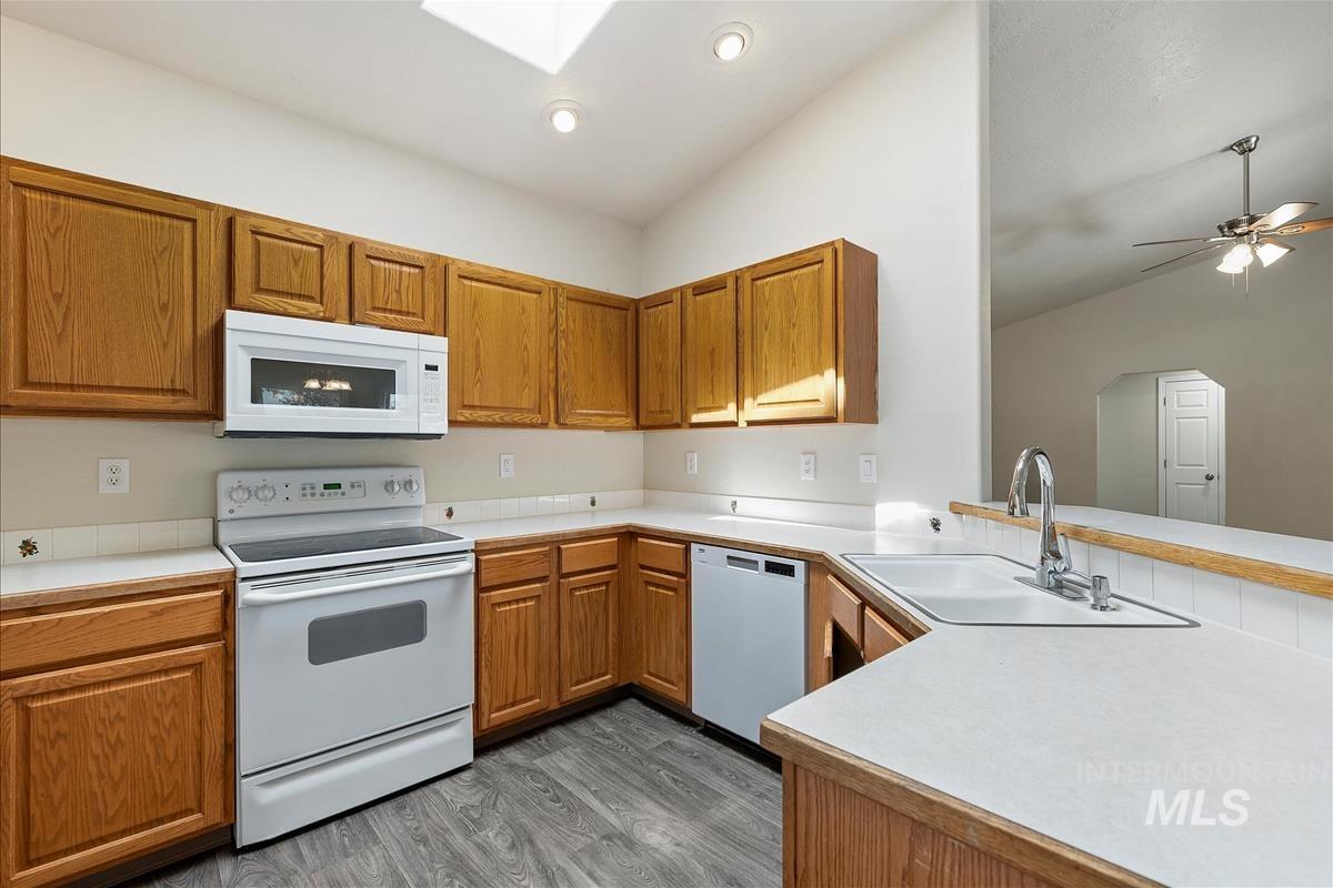 3036 N Hearth Ave, Meridian, Idaho 83642, 3 Bedrooms, 2 Bathrooms, Residential For Sale, Price $464,900,MLS 98984534