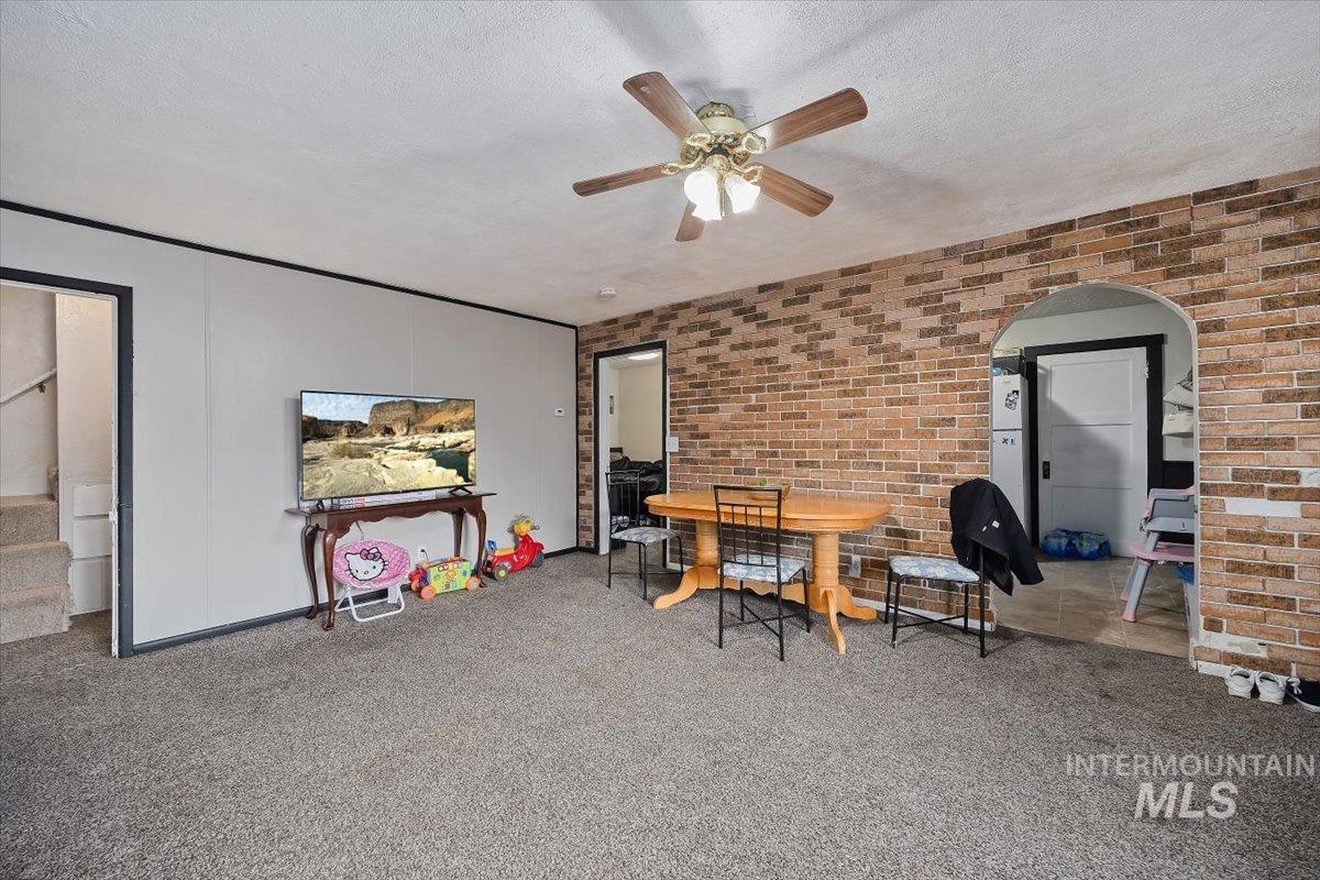 524 W 17th, Burley, Idaho 83318, 3 Bedrooms, 1 Bathroom, Residential Income For Sale, Price $310,000,MLS 98984535