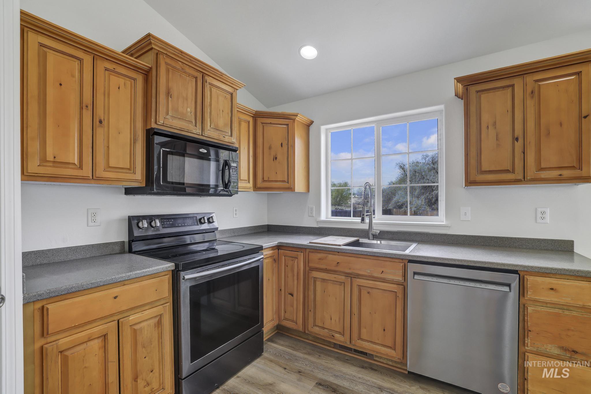 3775 N 2400 E, Filer, Idaho 83328, 3 Bedrooms, 2 Bathrooms, Residential For Sale, Price $399,000, 98984540
