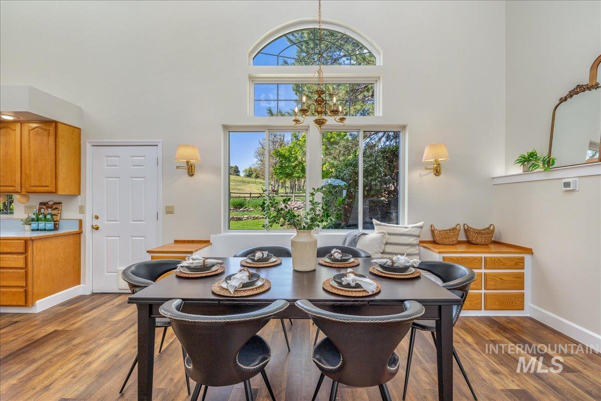 500 Stillwell Dr., Eagle, Idaho 83616, 5 Bedrooms, 3 Bathrooms, Residential For Sale, Price $1,399,900, 98984541