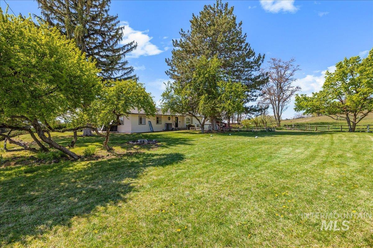 500 Stillwell Dr., Eagle, Idaho 83616, 5 Bedrooms, 3 Bathrooms, Residential For Sale, Price $1,399,900, 98984541