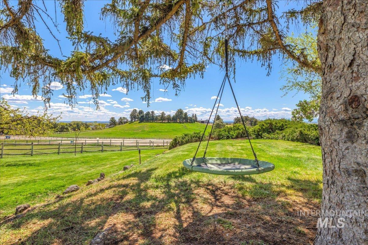 500 Stillwell Dr., Eagle, Idaho 83616, 5 Bedrooms, 3 Bathrooms, Residential For Sale, Price $1,399,900, 98984541