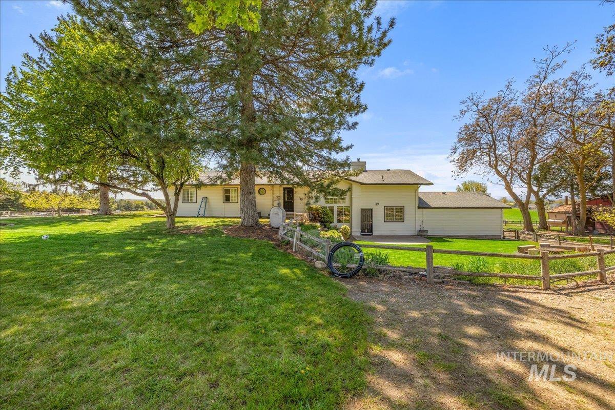 500 Stillwell Dr., Eagle, Idaho 83616, 5 Bedrooms, 3 Bathrooms, Residential For Sale, Price $1,399,900, 98984541