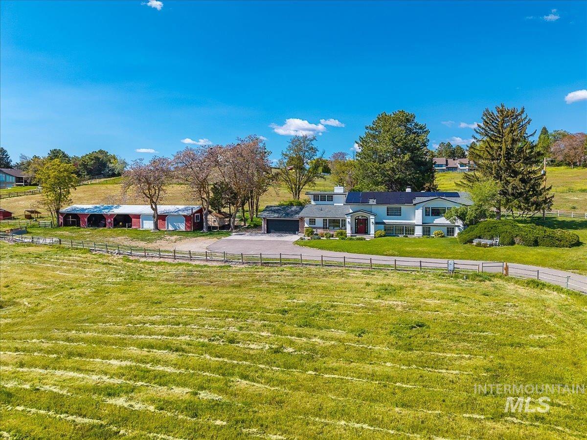 500 Stillwell Dr., Eagle, Idaho 83616, 5 Bedrooms, 3 Bathrooms, Residential For Sale, Price $1,399,900, 98984541