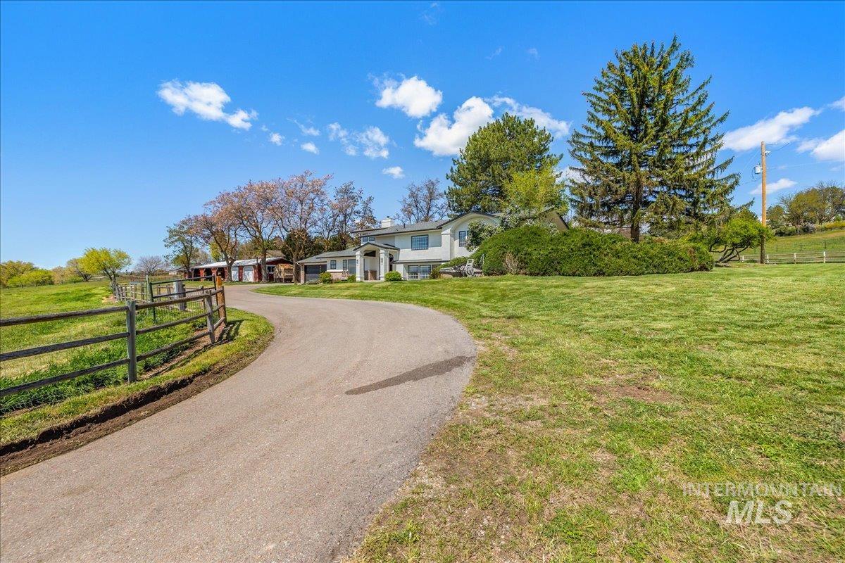 500 Stillwell Dr., Eagle, Idaho 83616, 5 Bedrooms, 3 Bathrooms, Residential For Sale, Price $1,399,900, 98984541