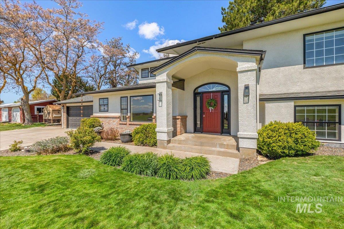 500 Stillwell Dr., Eagle, Idaho 83616, 5 Bedrooms, 3 Bathrooms, Residential For Sale, Price $1,399,900, 98984541