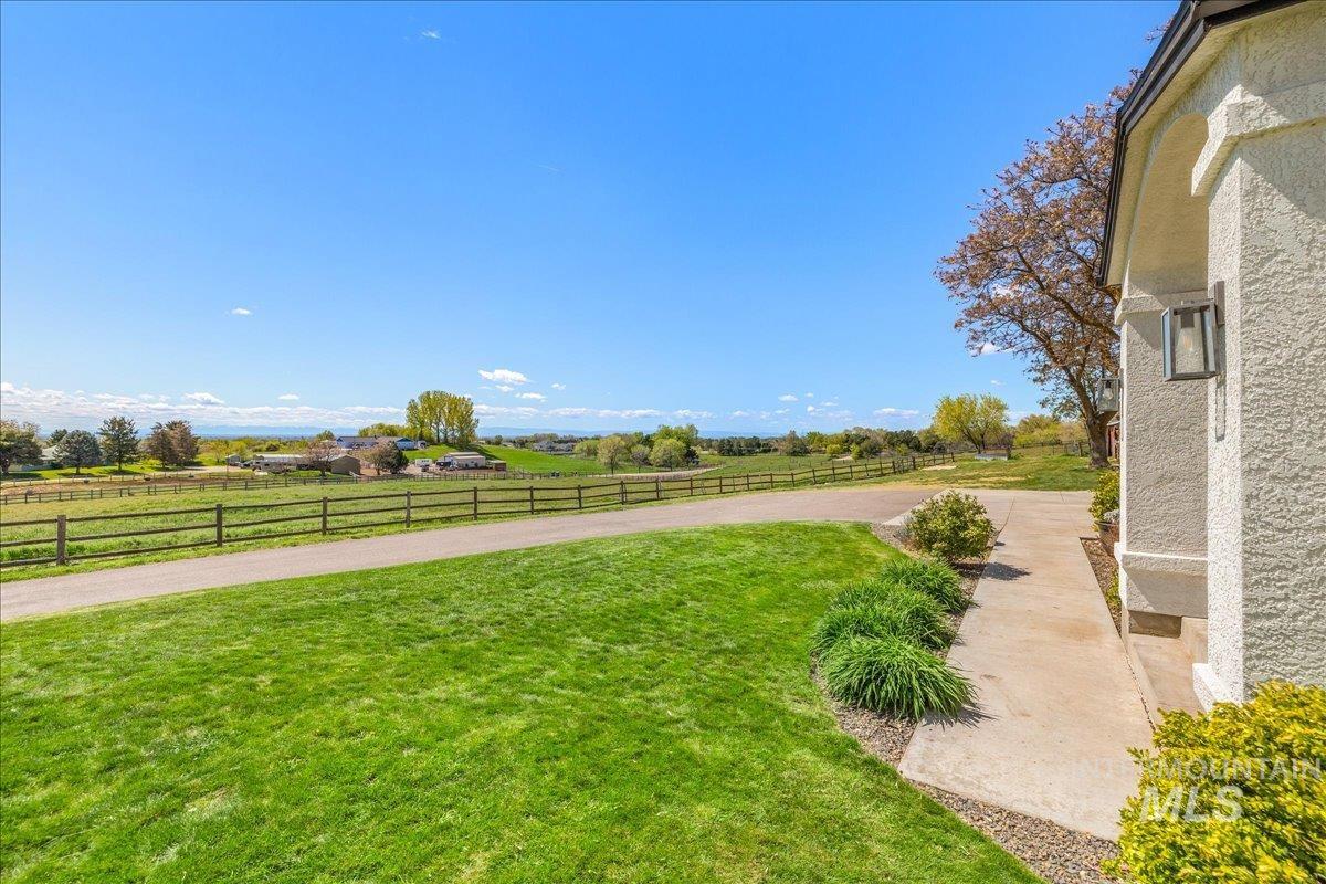 500 Stillwell Dr., Eagle, Idaho 83616, 5 Bedrooms, 3 Bathrooms, Residential For Sale, Price $1,399,900, 98984541