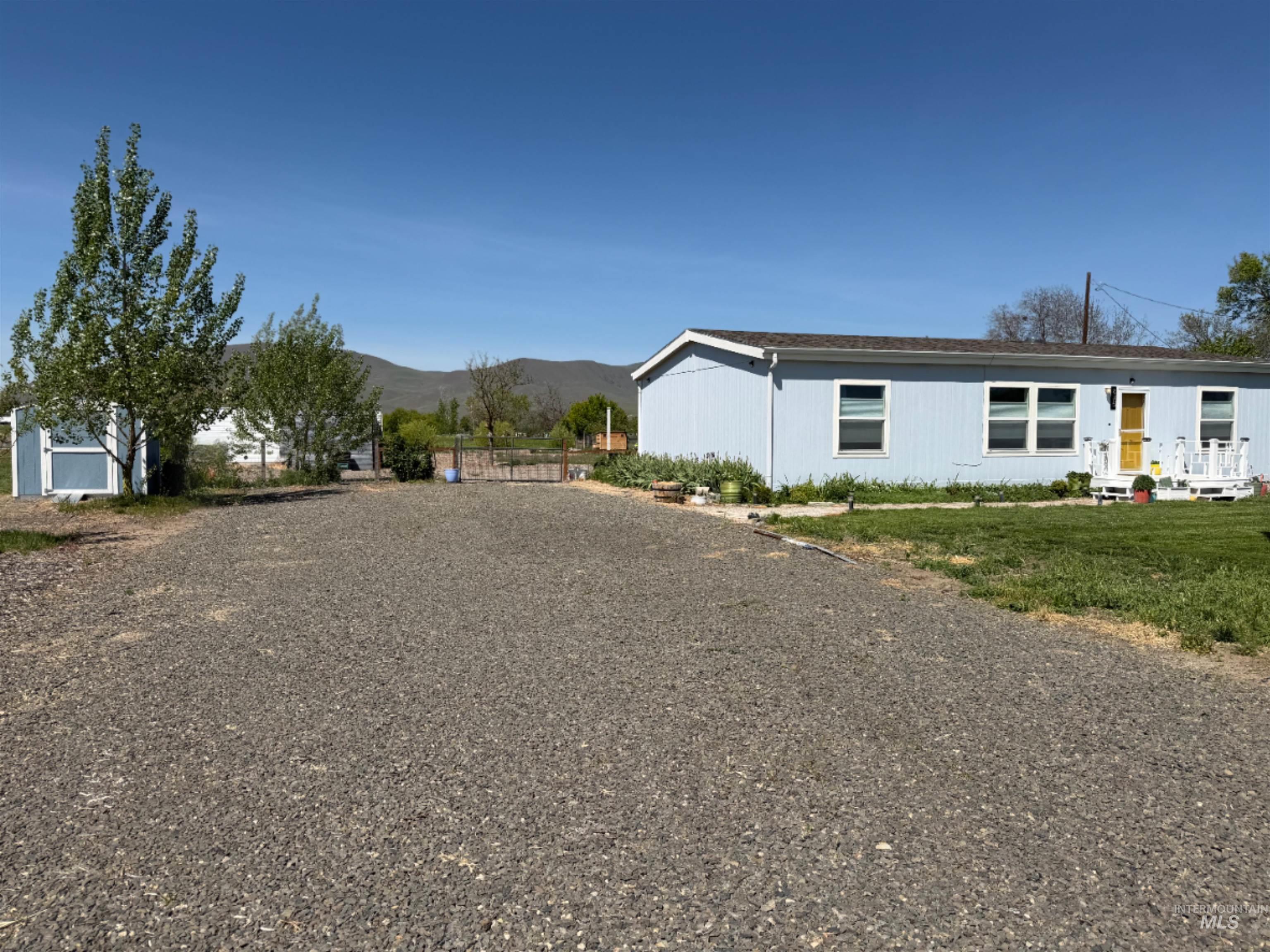 875 Eaton Rd, Weiser, Idaho 83672, 3 Bedrooms, 2 Bathrooms, Residential For Sale, Price $414,900, 98984543