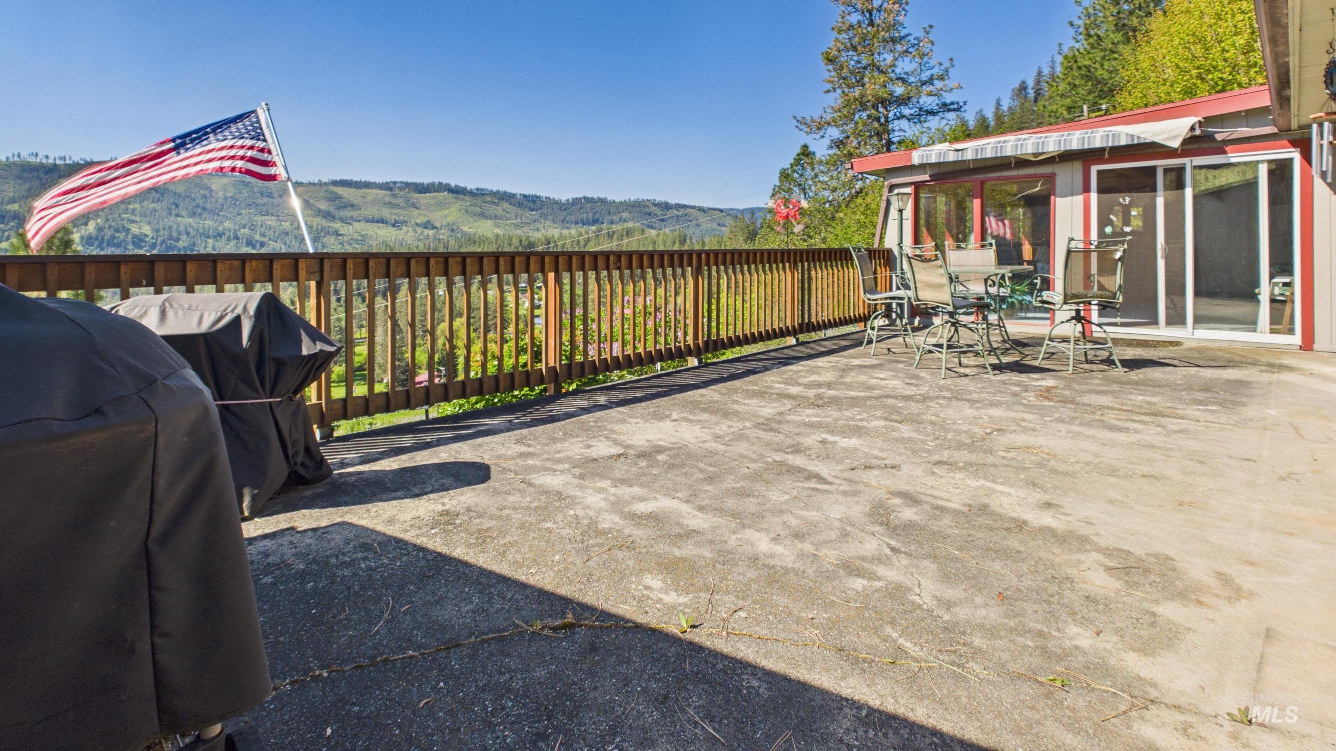 29 Pinecone Park Lane, Orofino, Idaho 83544, 4 Bedrooms, 3 Bathrooms, Residential For Sale, Price $440,000, 98984546