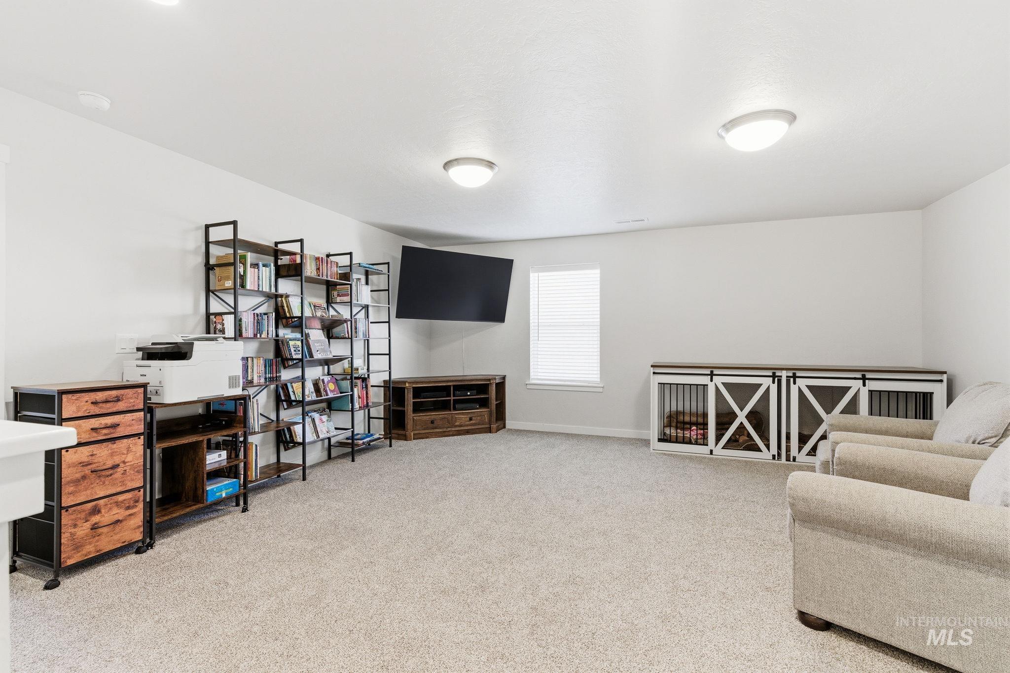 10104 W Napier, Star, Idaho 83669, 5 Bedrooms, 3 Bathrooms, Residential For Sale, Price $639,900,MLS 98984547