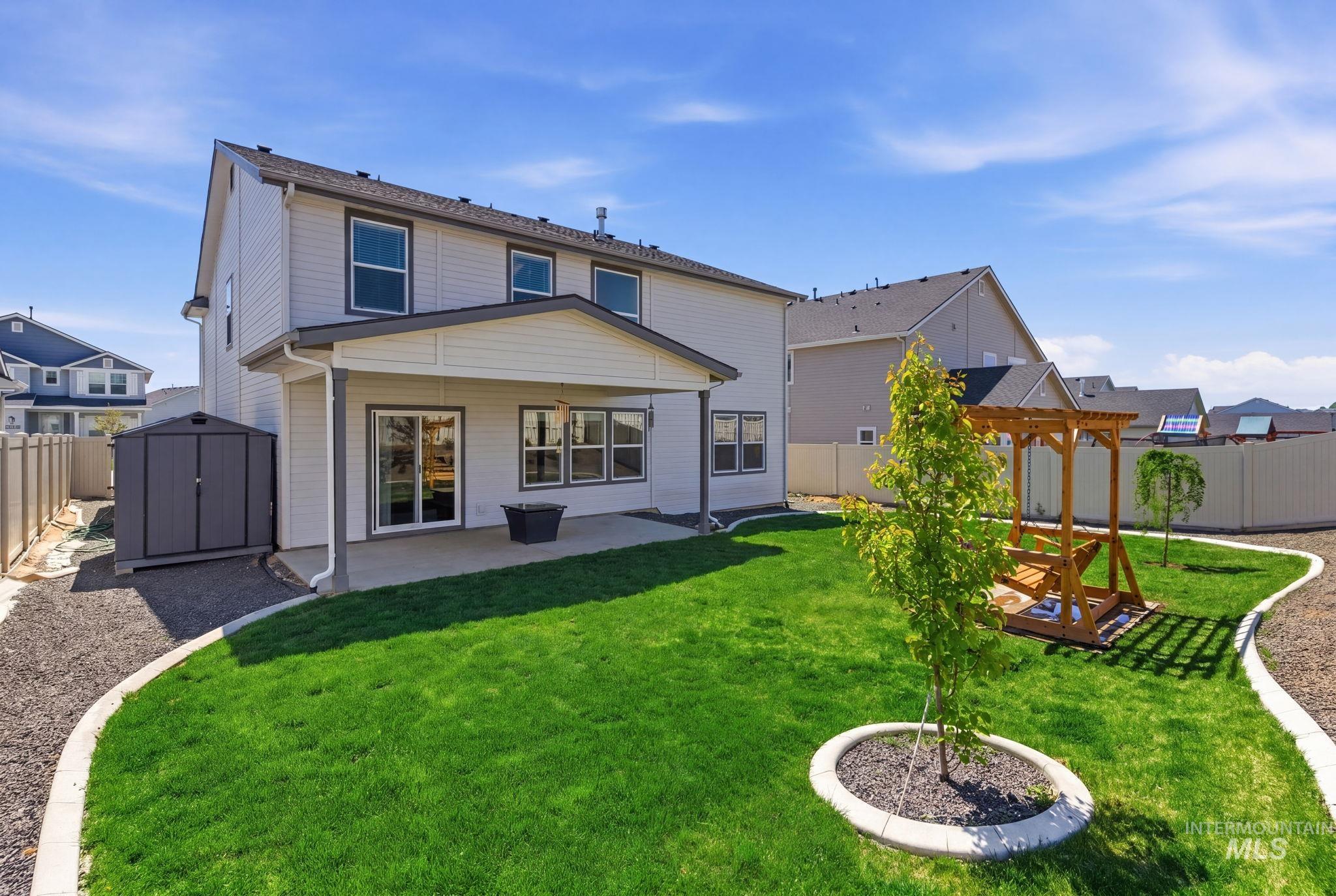 10104 W Napier, Star, Idaho 83669, 5 Bedrooms, 3 Bathrooms, Residential For Sale, Price $639,900,MLS 98984547