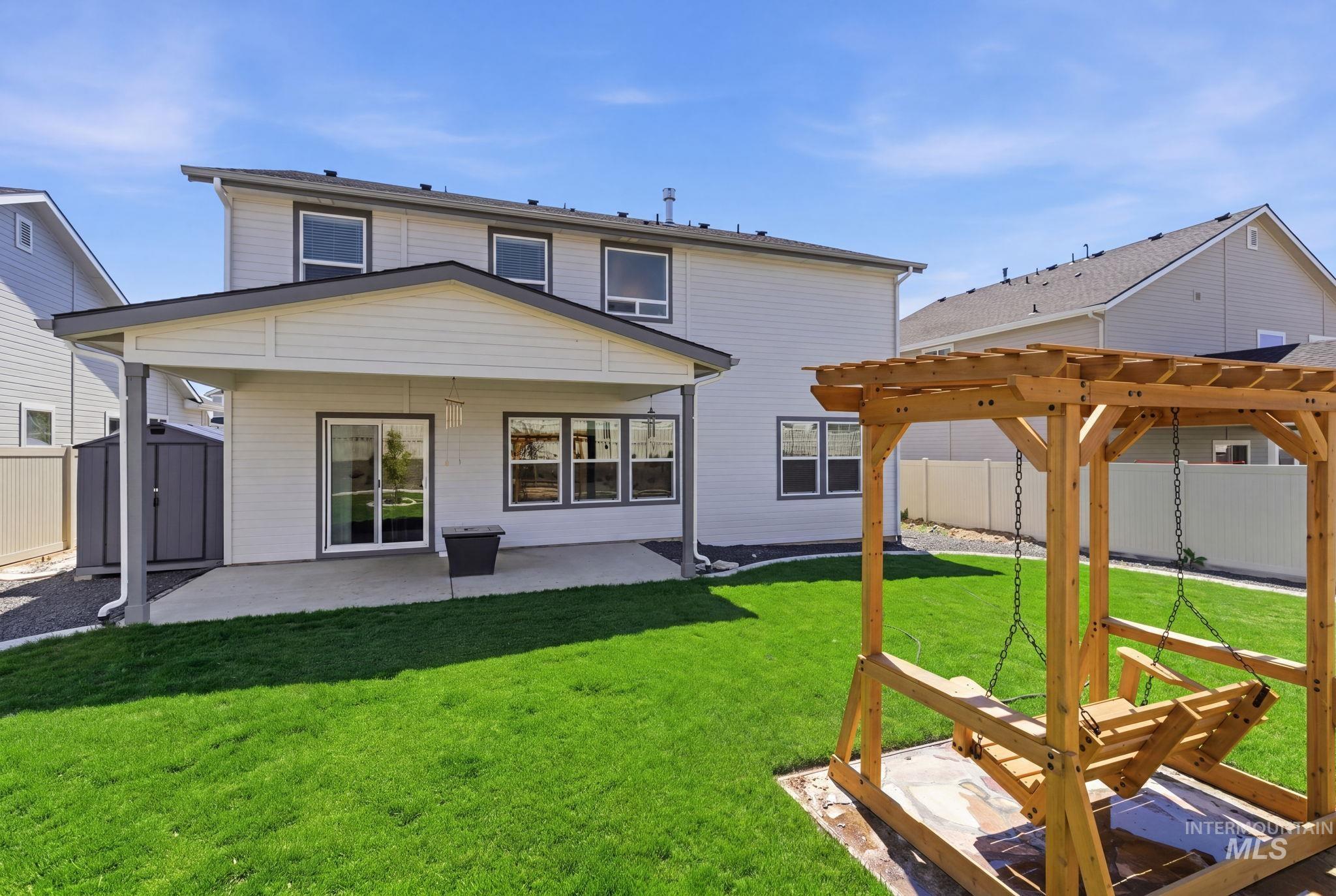 10104 W Napier, Star, Idaho 83669, 5 Bedrooms, 3 Bathrooms, Residential For Sale, Price $639,900,MLS 98984547