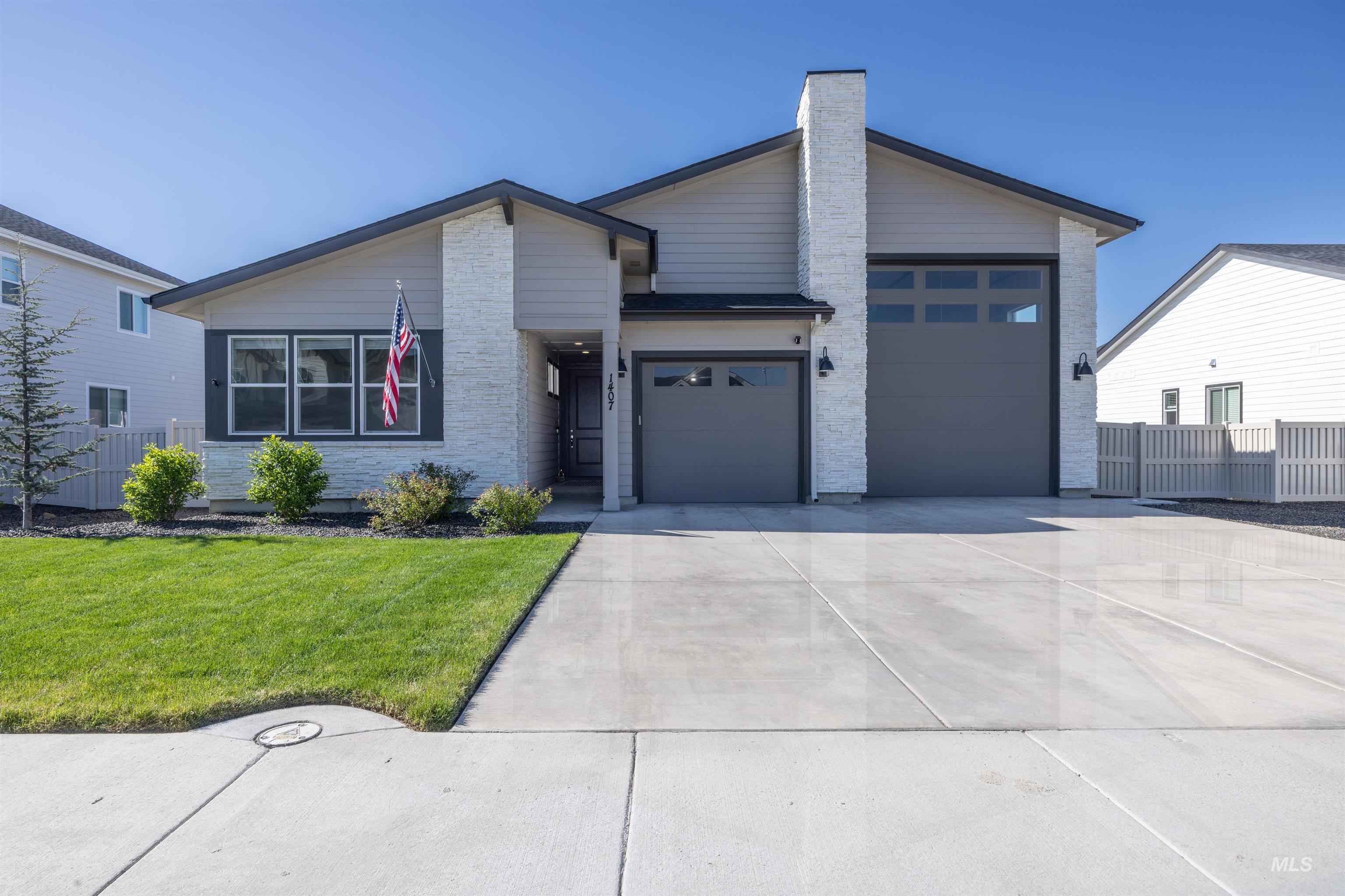 1407 Stirling Meadow St., Middleton, Idaho 83644, 3 Bedrooms, 2 Bathrooms, Residential For Sale, Price $615,000,MLS 98984551