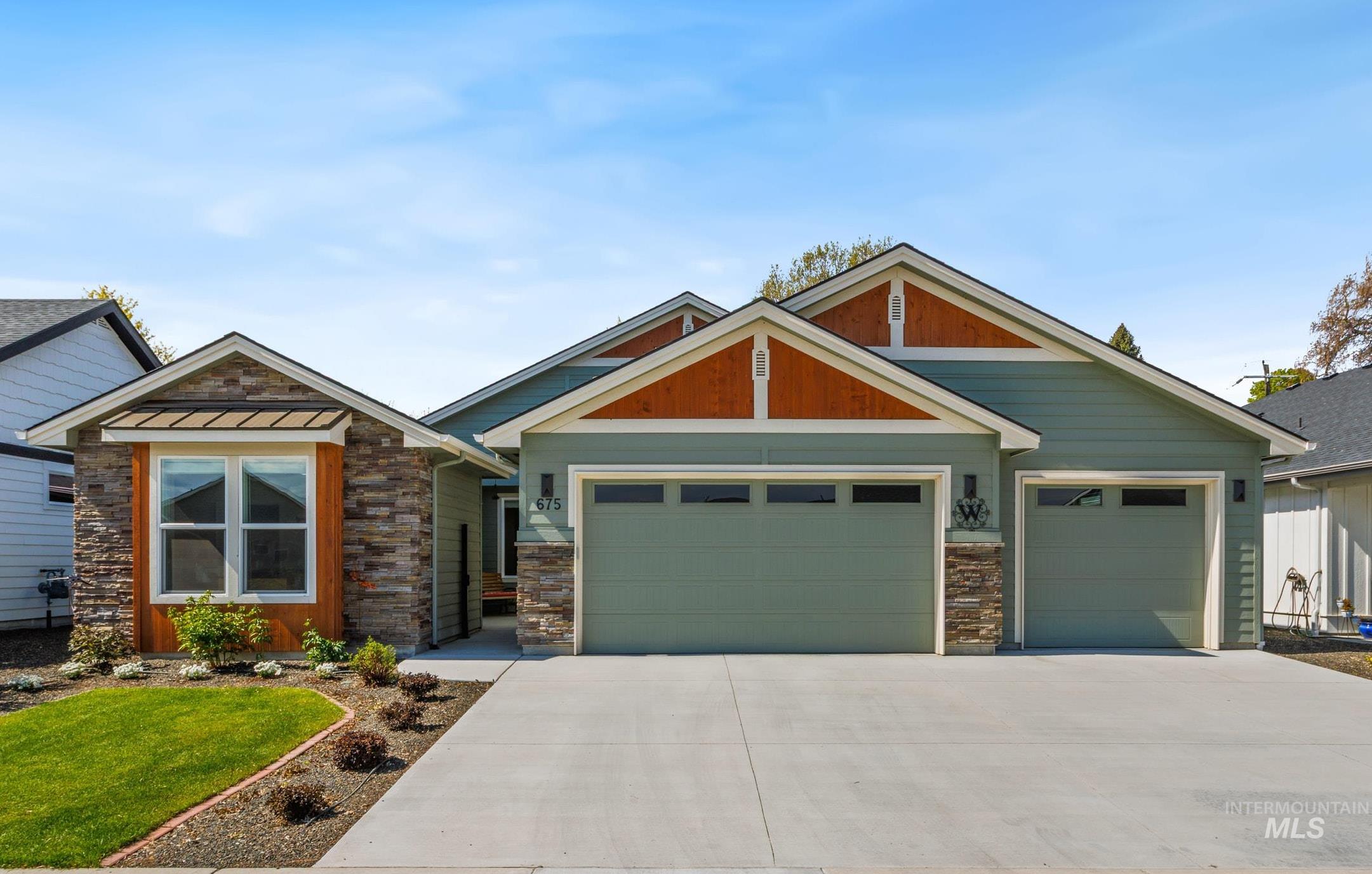 675 W Cedarburg Dr, Meridian, Idaho 83642-2602, 4 Bedrooms, 3 Bathrooms, Residential For Sale, Price $650,000,MLS 98984553