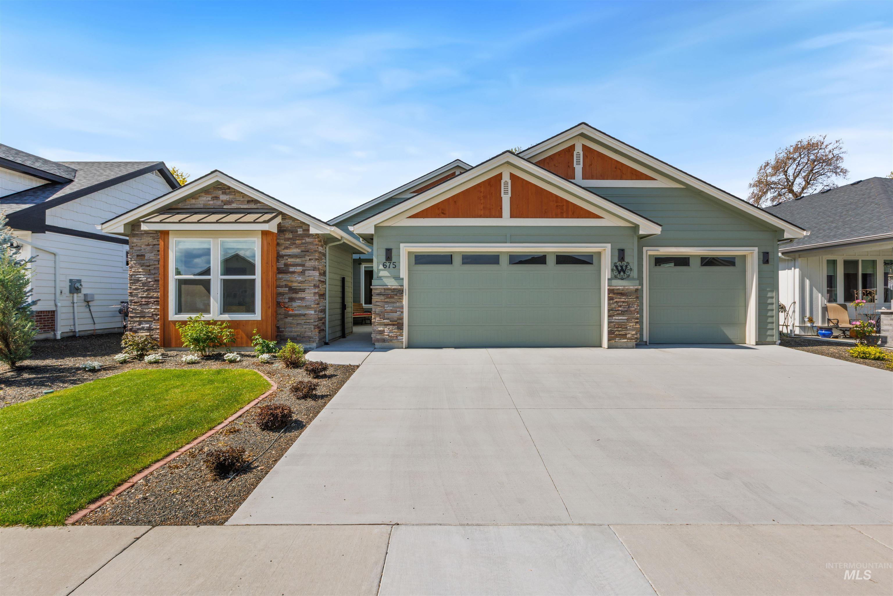 675 W Cedarburg Dr, Meridian, Idaho 83642-2602, 4 Bedrooms, 3 Bathrooms, Residential For Sale, Price $650,000,MLS 98984553