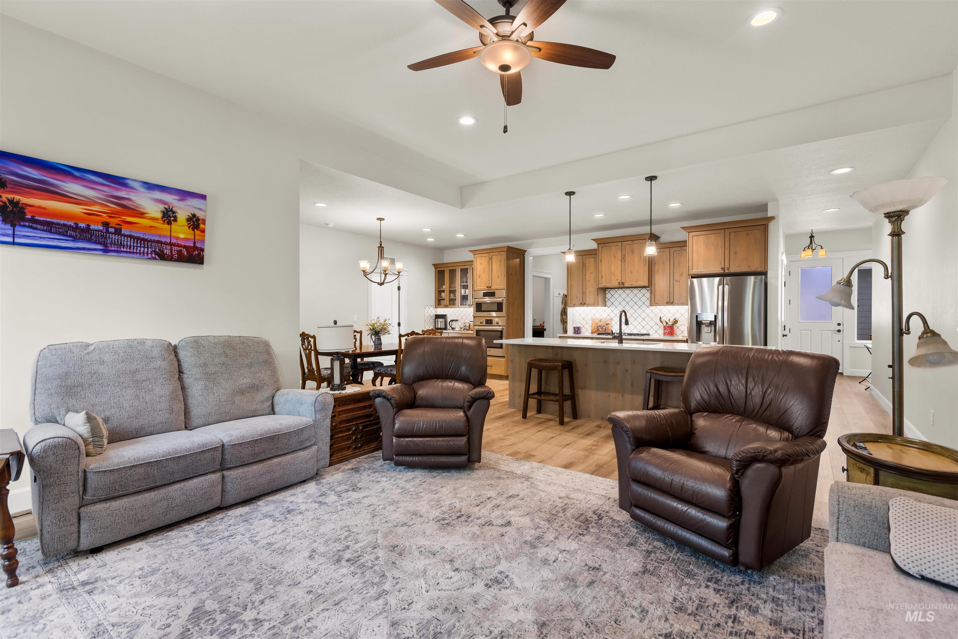 675 W Cedarburg Dr, Meridian, Idaho 83642-2602, 4 Bedrooms, 3 Bathrooms, Residential For Sale, Price $650,000,MLS 98984553