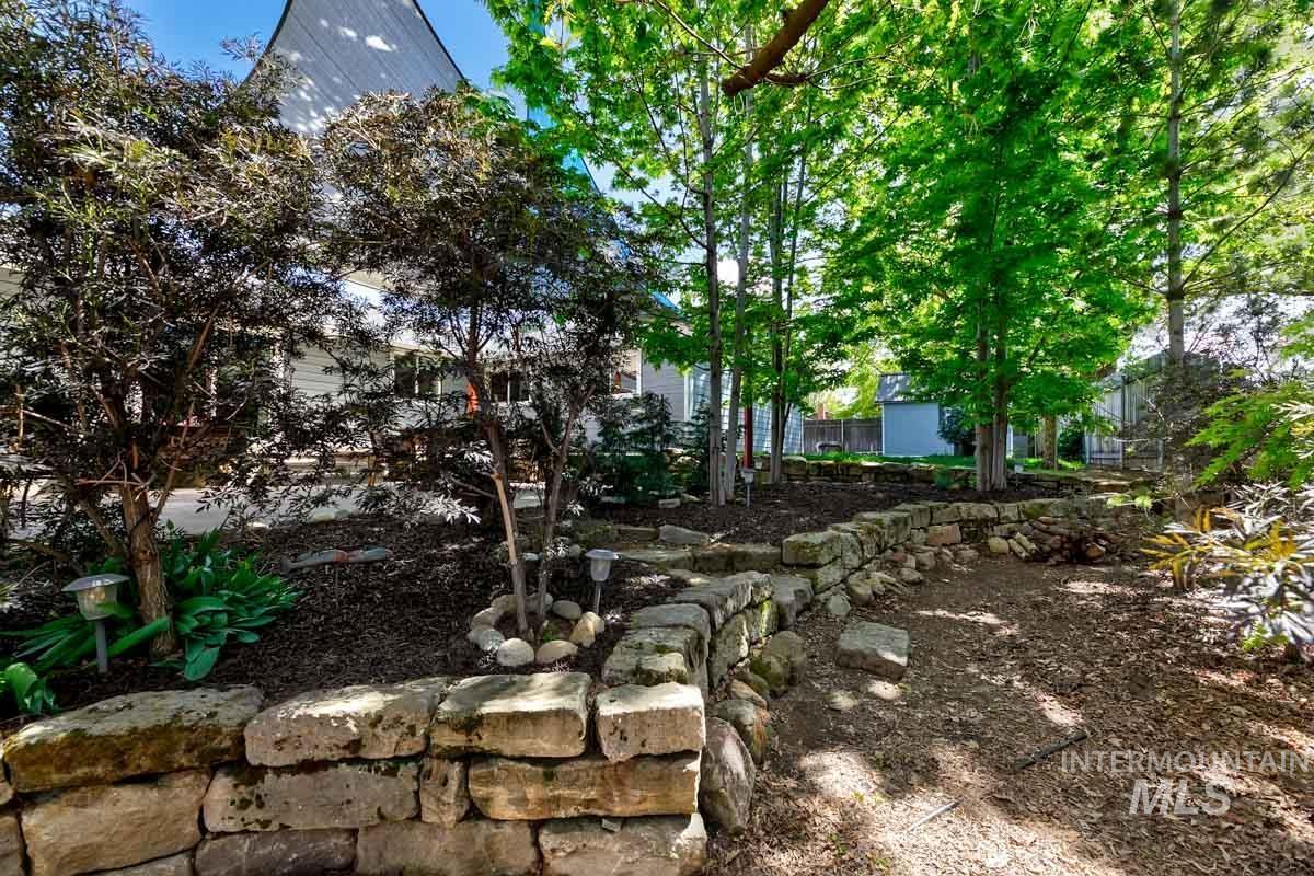 3775 N La Fontana Way, Boise, Idaho 83702, 4 Bedrooms, 2.5 Bathrooms, Residential For Sale, Price $750,123,MLS 98984554
