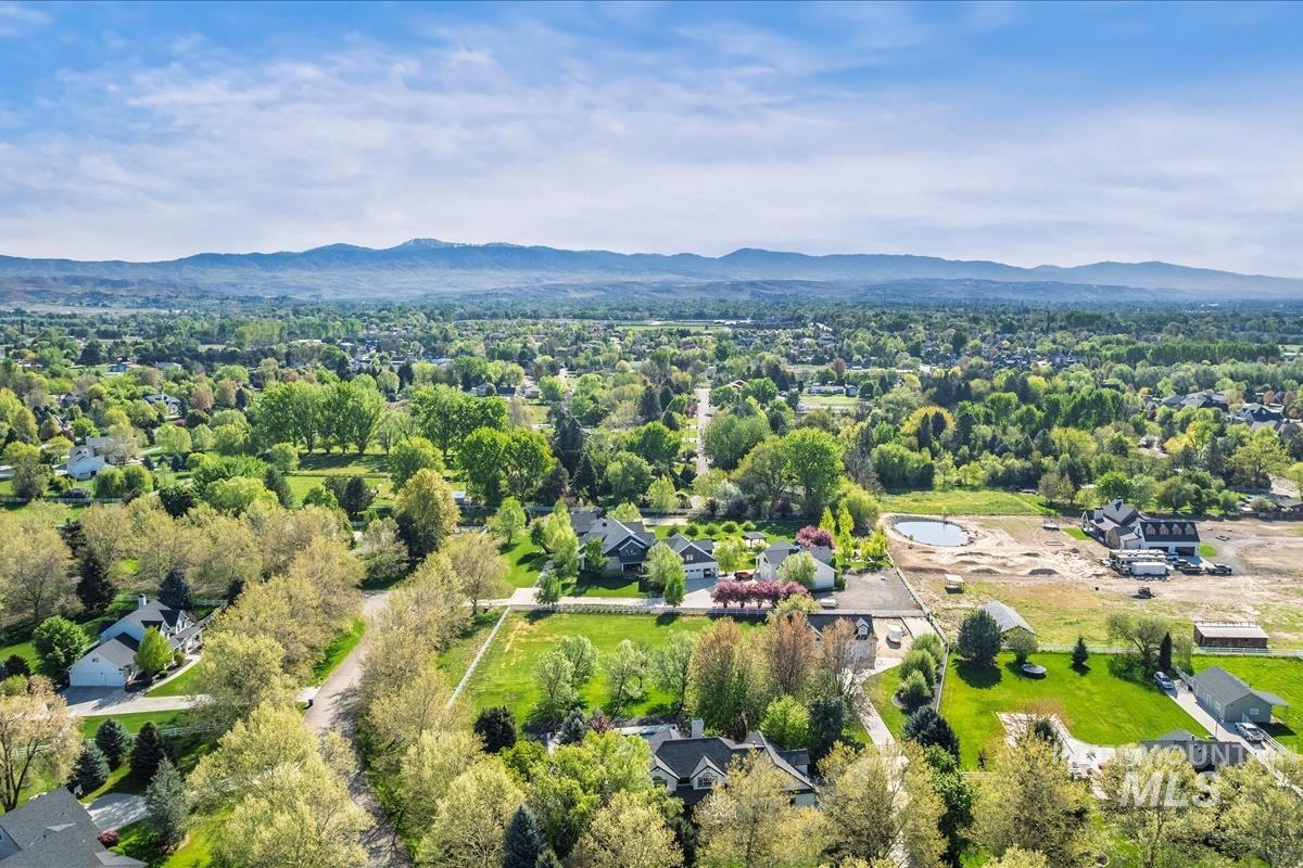 1436 N Chaucer, Eagle, Idaho 83616, 4 Bedrooms, 3.5 Bathrooms, Residential For Sale, Price $2,000,000, 98984555