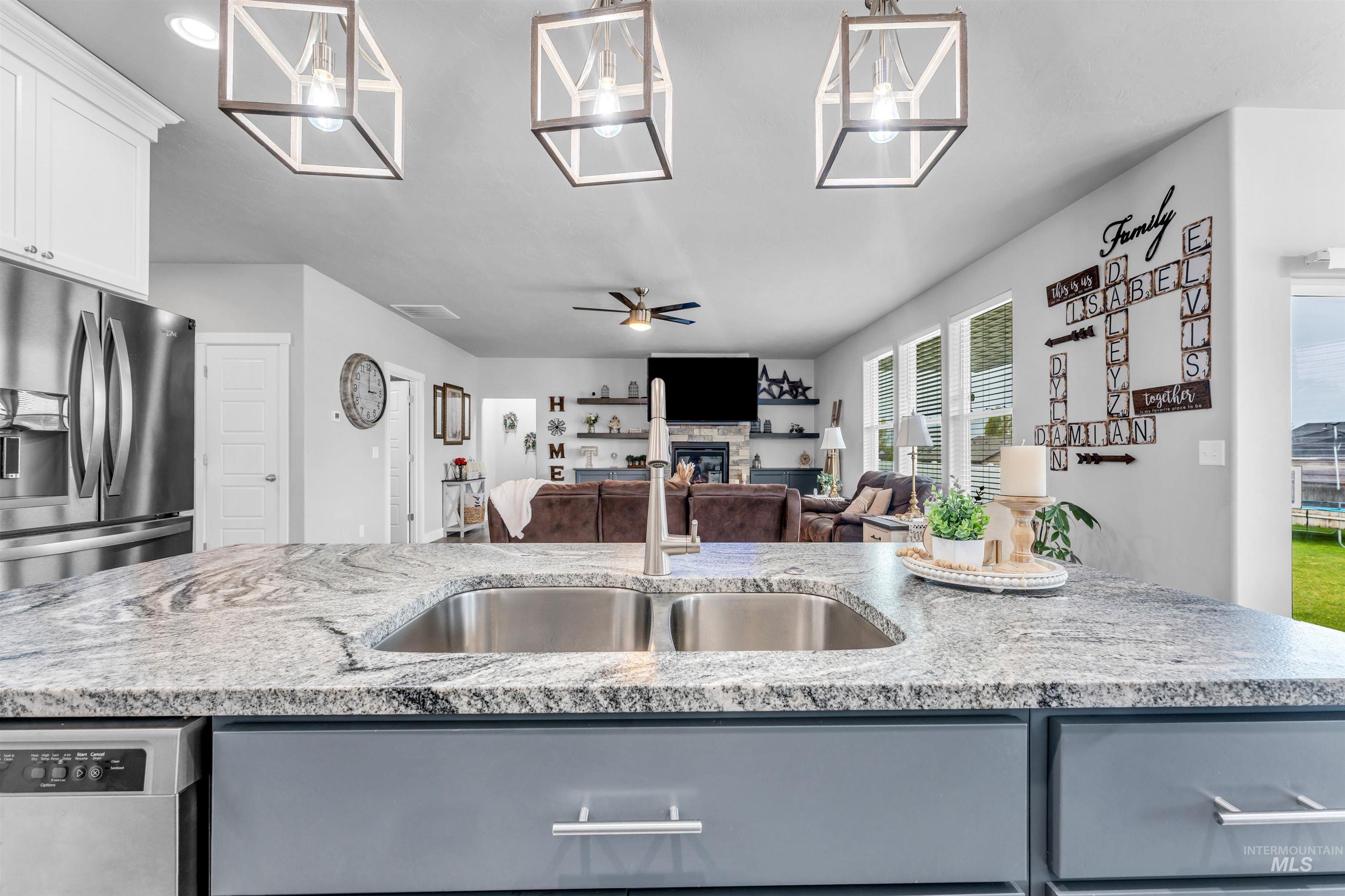 1517 N Birch St, Jerome, Idaho 83338, 3 Bedrooms, 2 Bathrooms, Residential For Sale, Price $474,900, 98984558