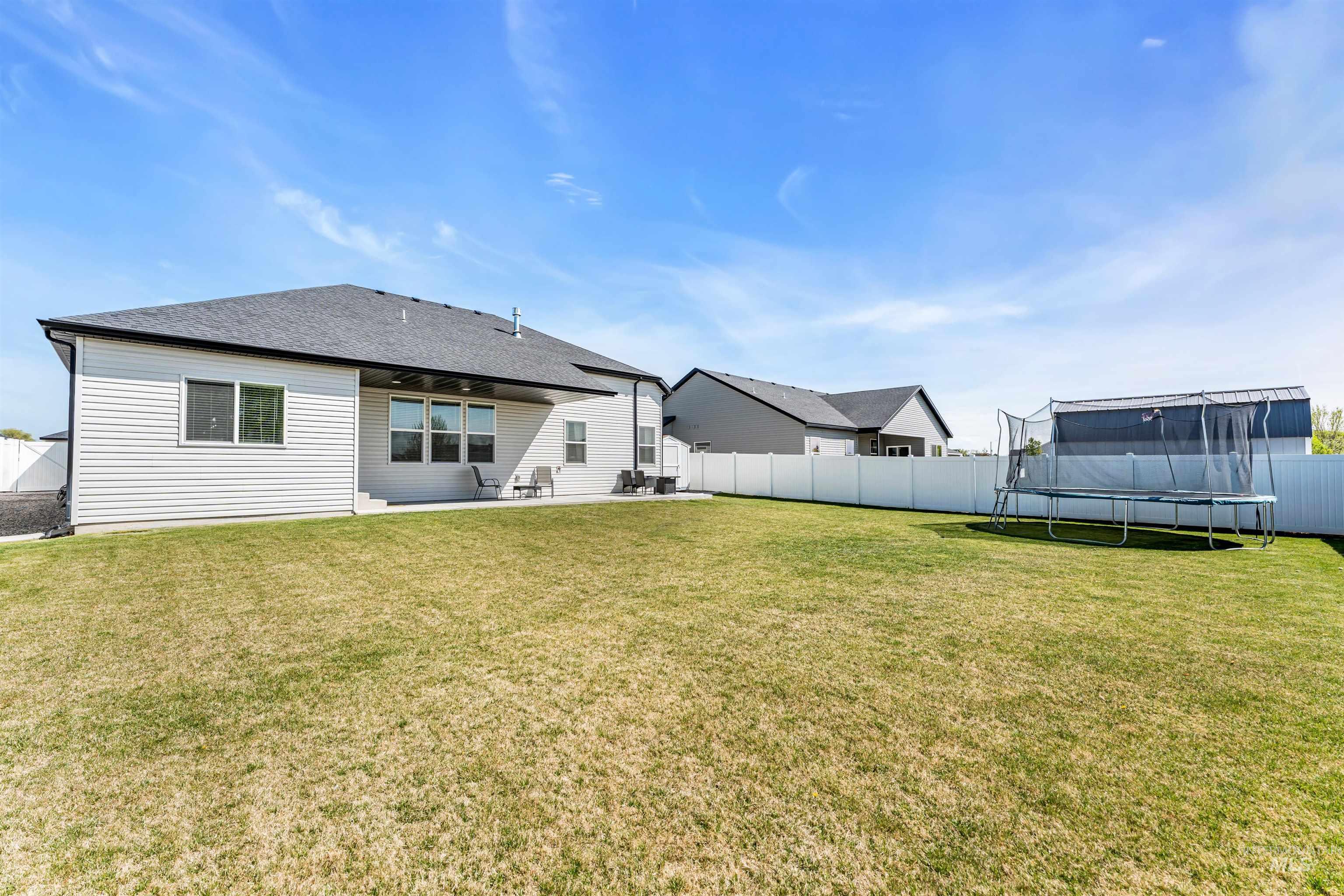 1517 N Birch St, Jerome, Idaho 83338, 3 Bedrooms, 2 Bathrooms, Residential For Sale, Price $474,900, 98984558