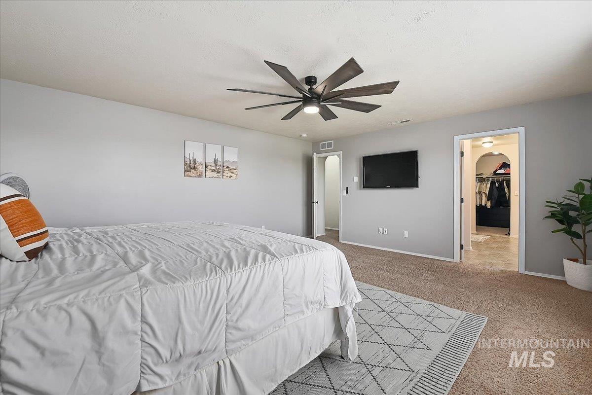 996 S Bobby, Kuna, Idaho 83634, 4 Bedrooms, 2.5 Bathrooms, Residential For Sale, Price $489,000, 98984561