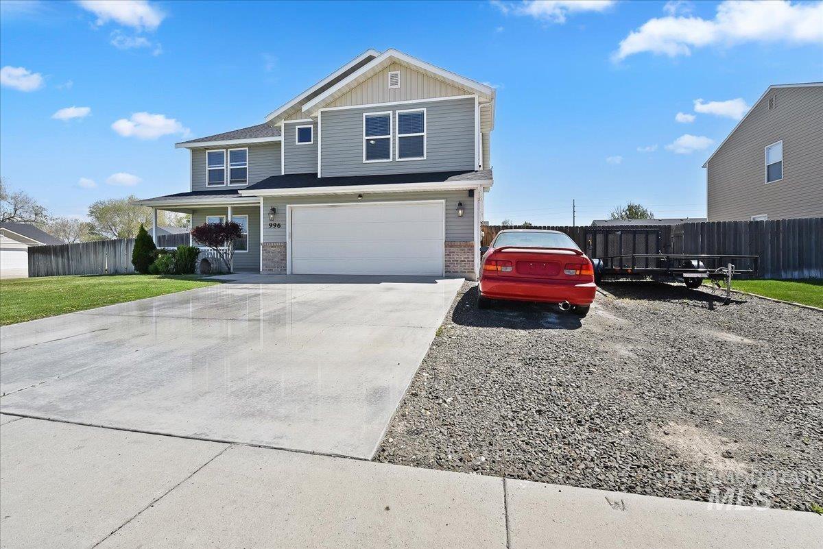 996 S Bobby, Kuna, Idaho 83634, 4 Bedrooms, 2.5 Bathrooms, Residential For Sale, Price $489,000, 98984561