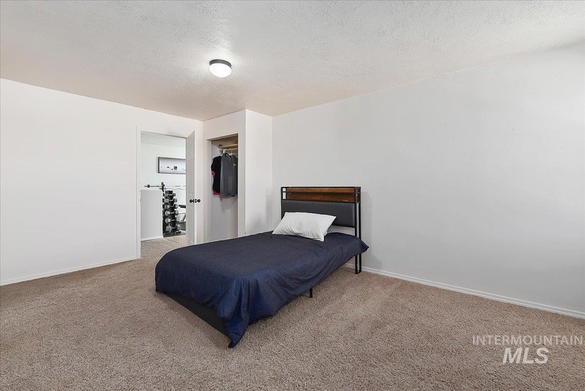 996 S Bobby, Kuna, Idaho 83634, 4 Bedrooms, 2.5 Bathrooms, Residential For Sale, Price $489,000, 98984561