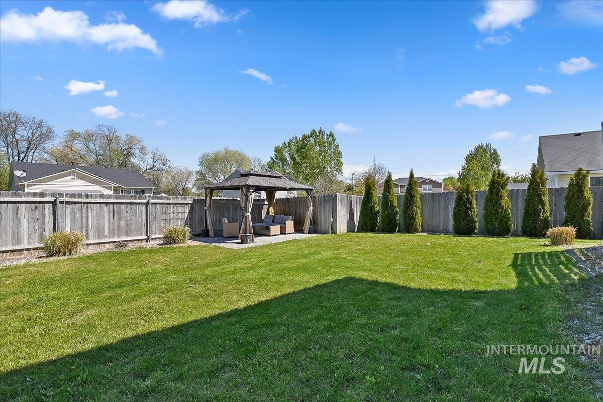 996 S Bobby, Kuna, Idaho 83634, 4 Bedrooms, 2.5 Bathrooms, Residential For Sale, Price $489,000, 98984561
