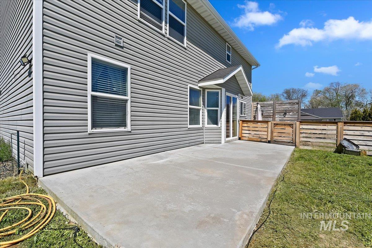 996 S Bobby, Kuna, Idaho 83634, 4 Bedrooms, 2.5 Bathrooms, Residential For Sale, Price $489,000, 98984561