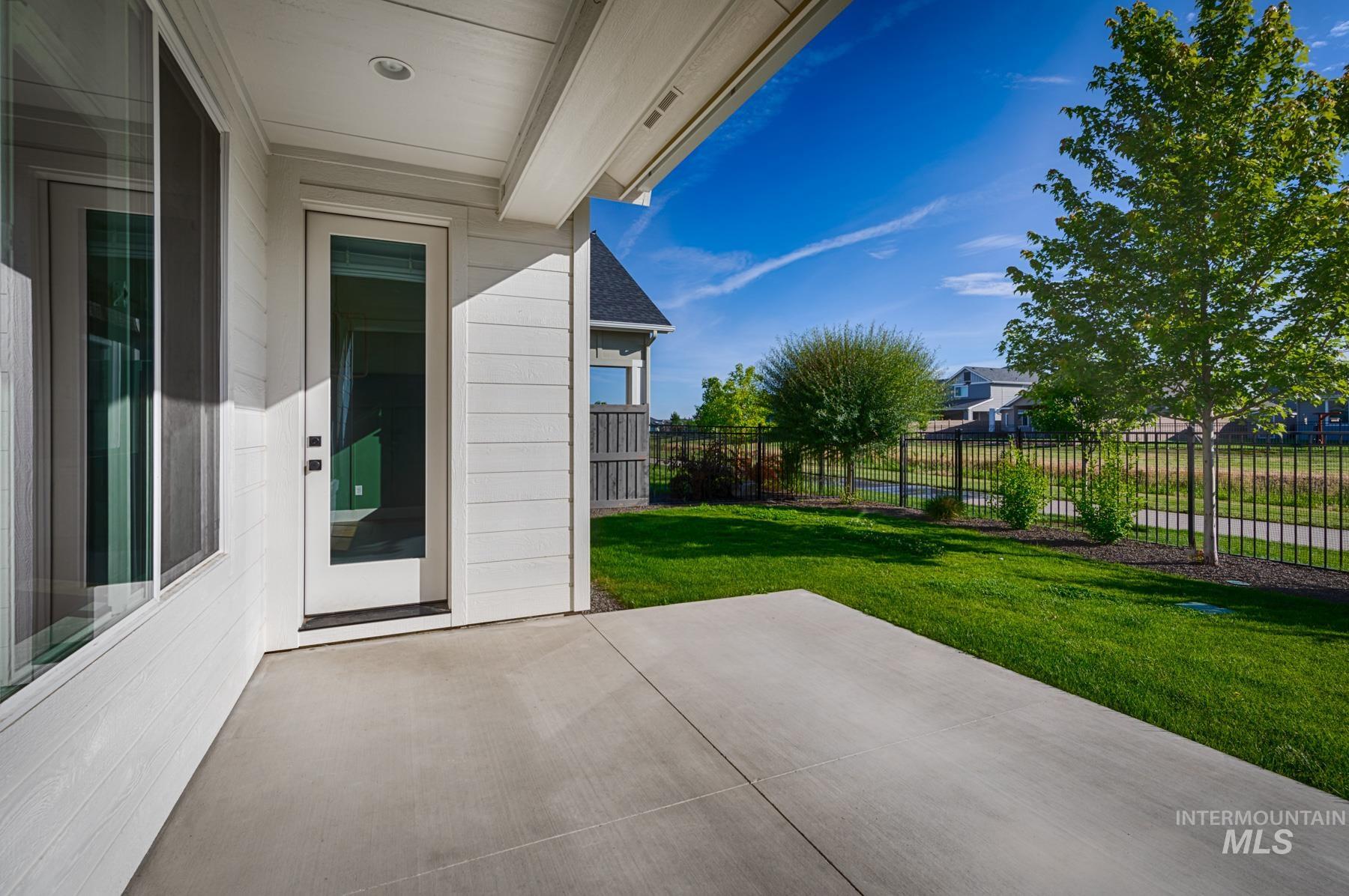 6216 S Wayland Way, Meridian, Idaho 83642, 4 Bedrooms, 2.5 Bathrooms, Residential For Sale, Price $585,000,MLS 98984563