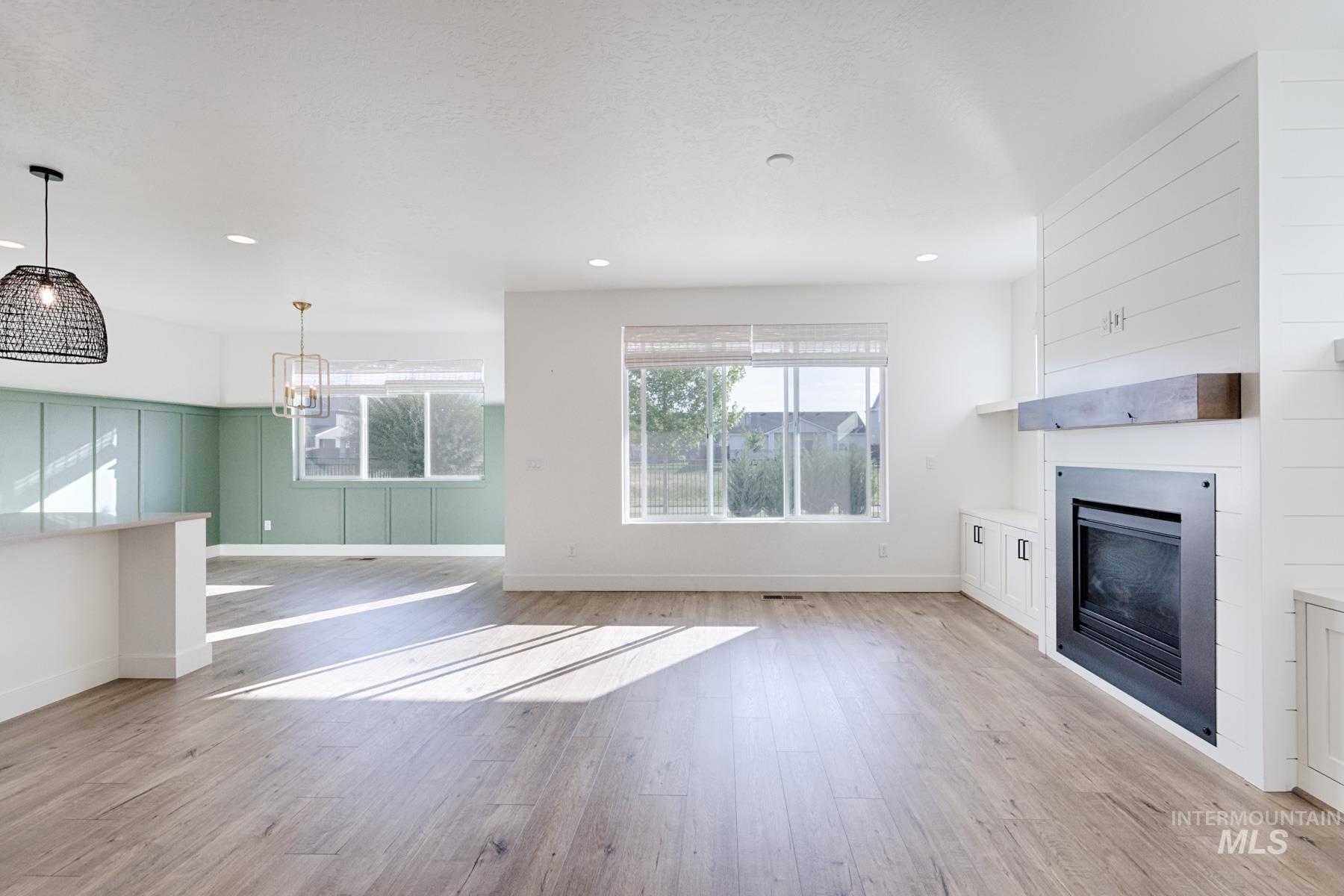 6216 S Wayland Way, Meridian, Idaho 83642, 4 Bedrooms, 2.5 Bathrooms, Residential For Sale, Price $585,000,MLS 98984563