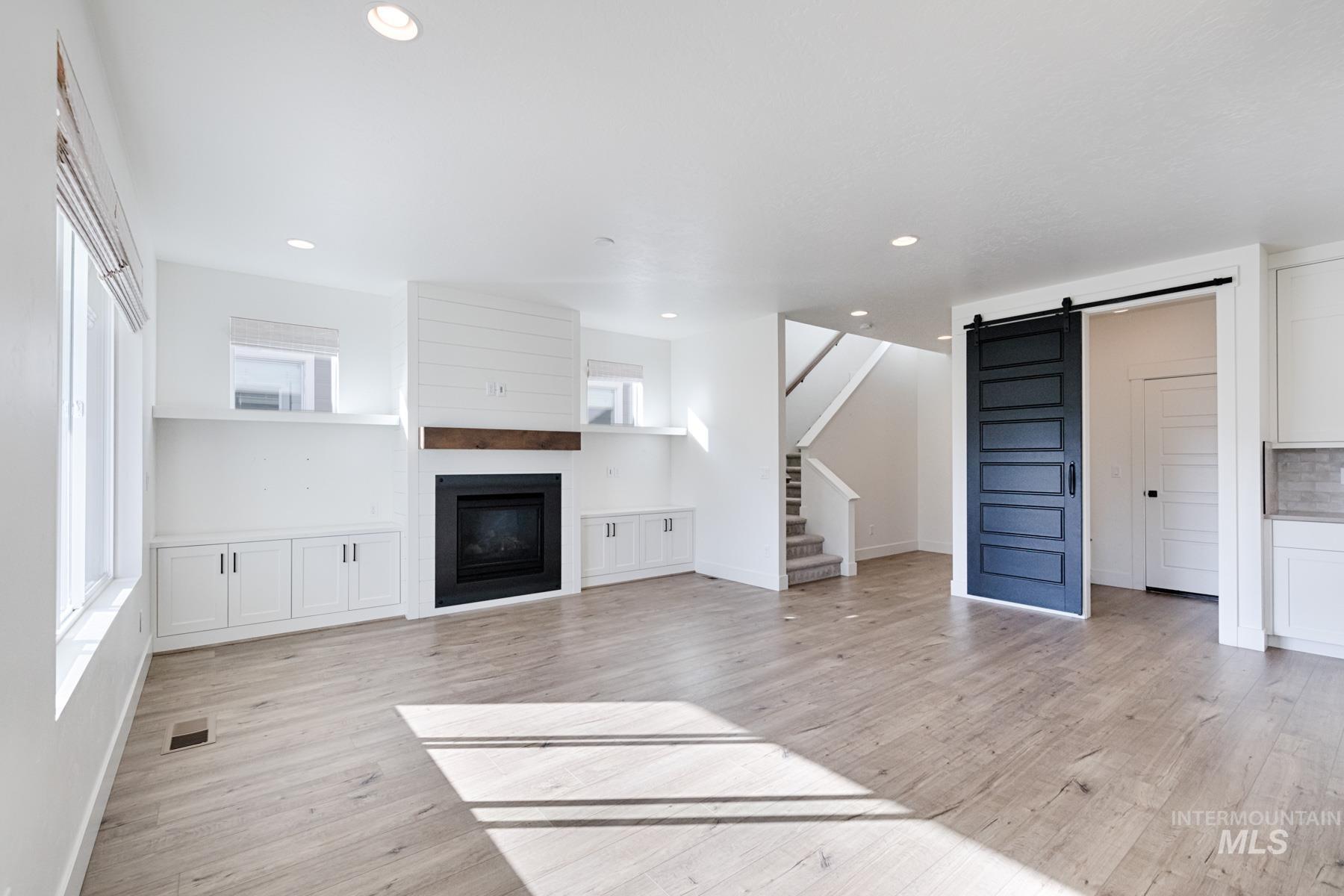 6216 S Wayland Way, Meridian, Idaho 83642, 4 Bedrooms, 2.5 Bathrooms, Residential For Sale, Price $585,000,MLS 98984563