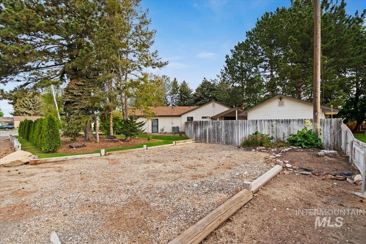 3430 Vista Dr, Nampa, Idaho 83686, 3 Bedrooms, 2 Bathrooms, Residential For Sale, Price $520,000,MLS 98984568
