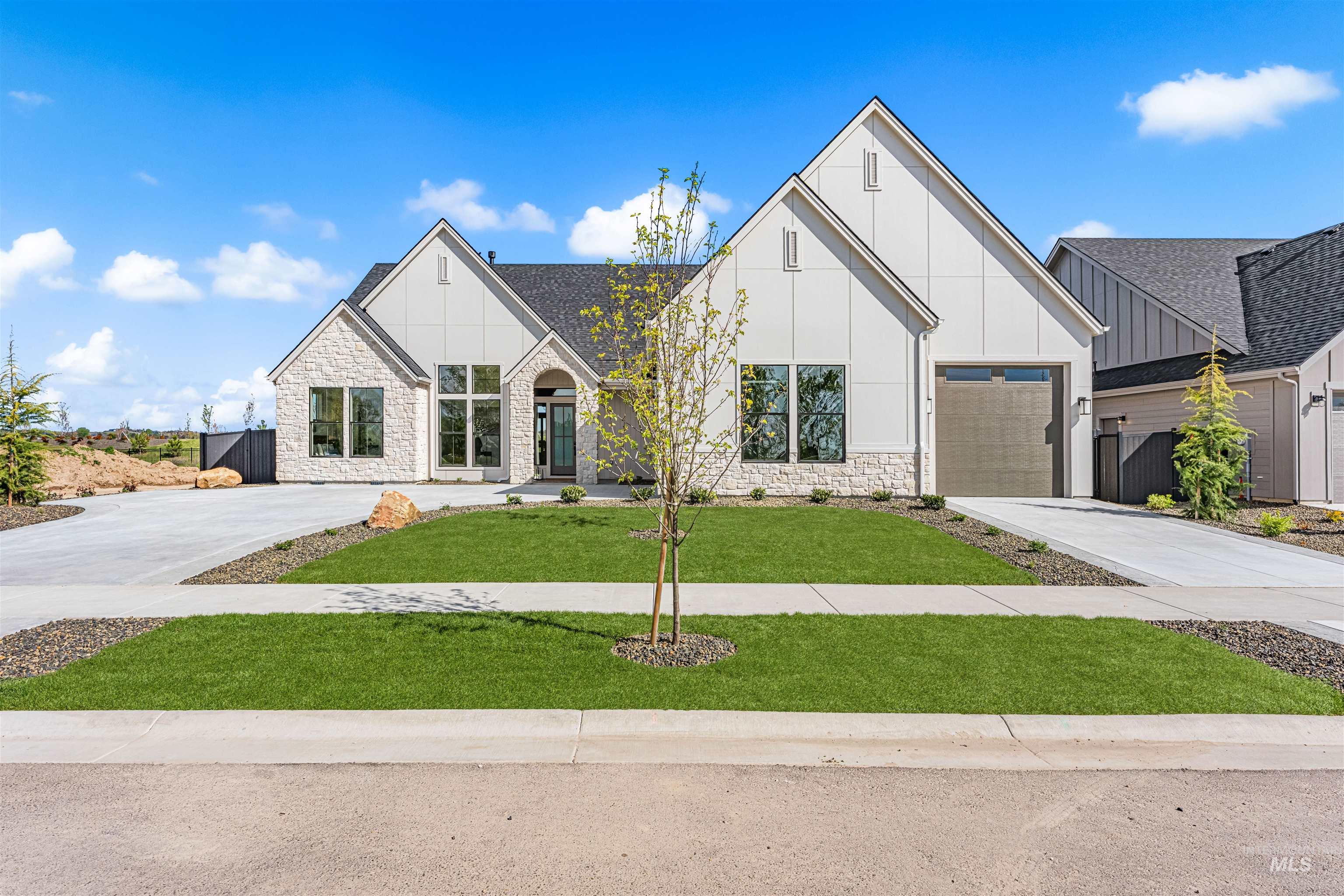 7564 W Flathead Lakes St., Eagle, Idaho 83616, 4 Bedrooms, 3.5 Bathrooms, Residential For Sale, Price $1,249,900, 98984570