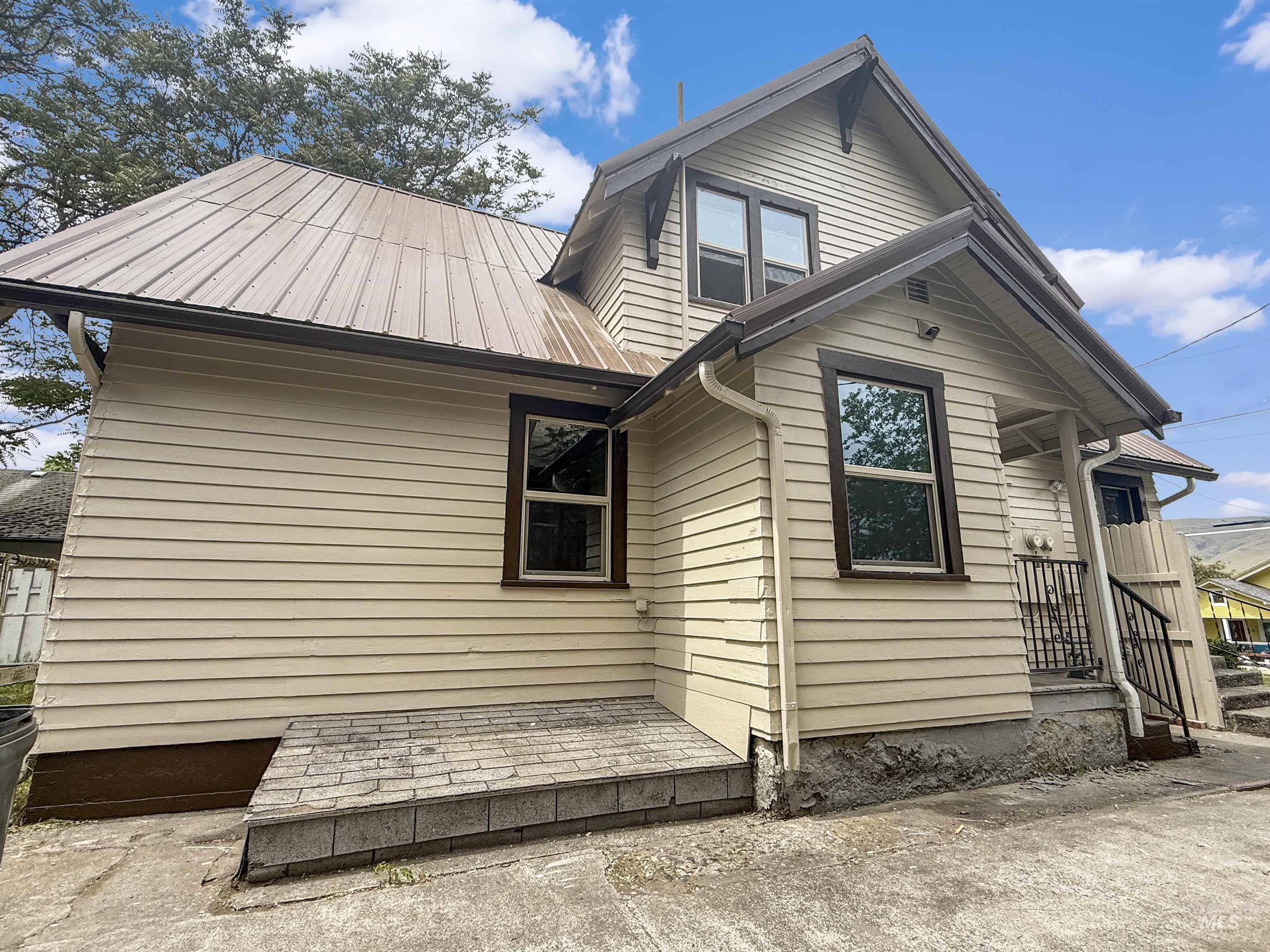 1818 7th Avenue, Lewiston, Idaho 83501, 4 Bedrooms, 2 Bathrooms, Residential Income For Sale, Price $419,500, 98984573