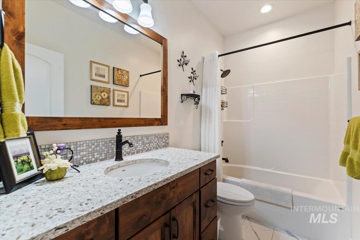 10767 W. Leilani Drive, Boise, Idaho 83709, 3 Bedrooms, 2 Bathrooms, Residential For Sale, Price $559,900,MLS 98984574