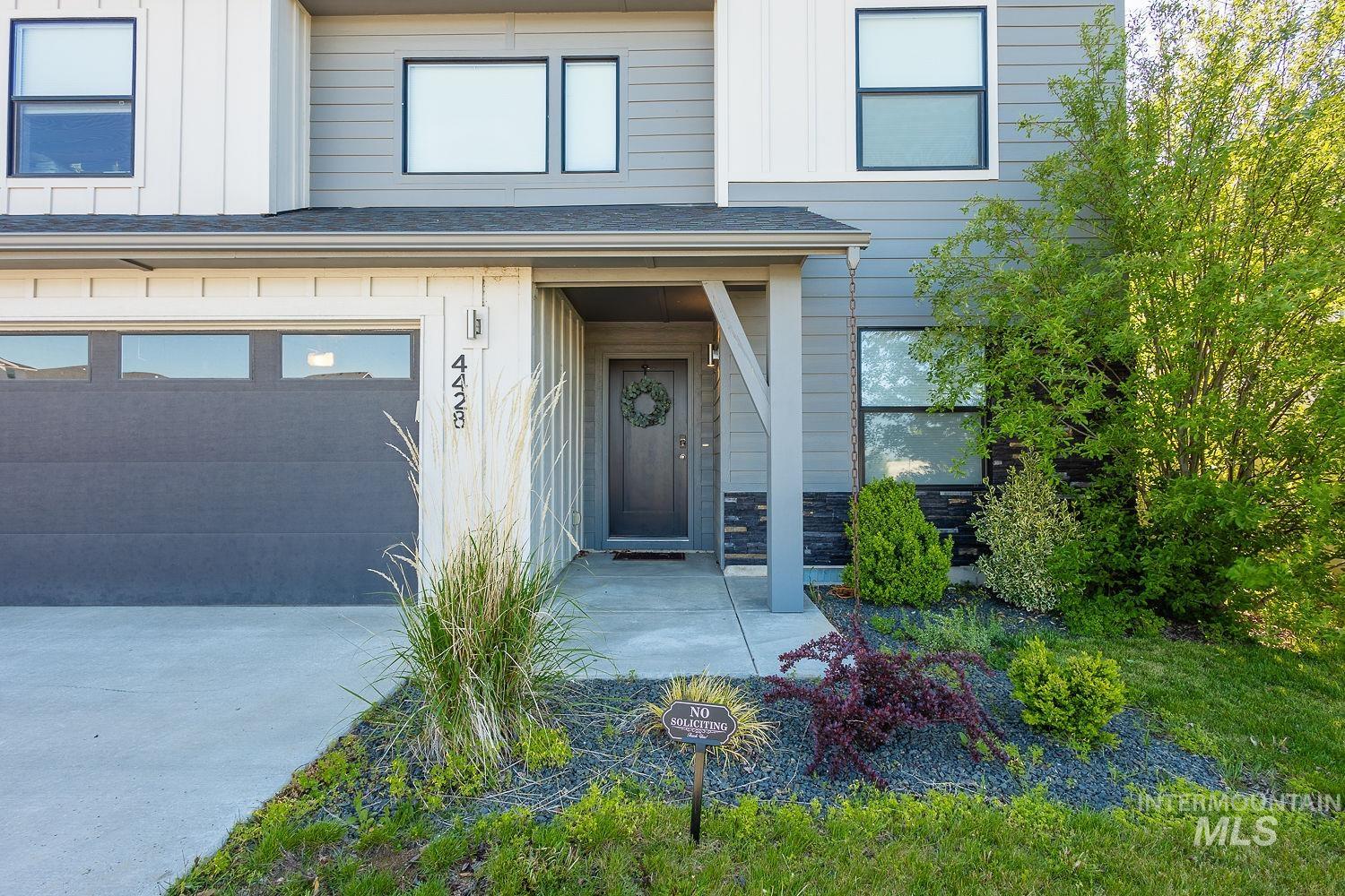 4428 N Brandy Creek Ave, Meridian, Idaho 83646, 4 Bedrooms, 2.5 Bathrooms, Residential For Sale, Price $595,000, 98984575