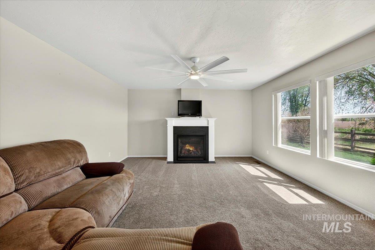 1555 Condor Dr., Middleton, Idaho 83644, 5 Bedrooms, 2.5 Bathrooms, Residential For Sale, Price $515,000,MLS 98984580