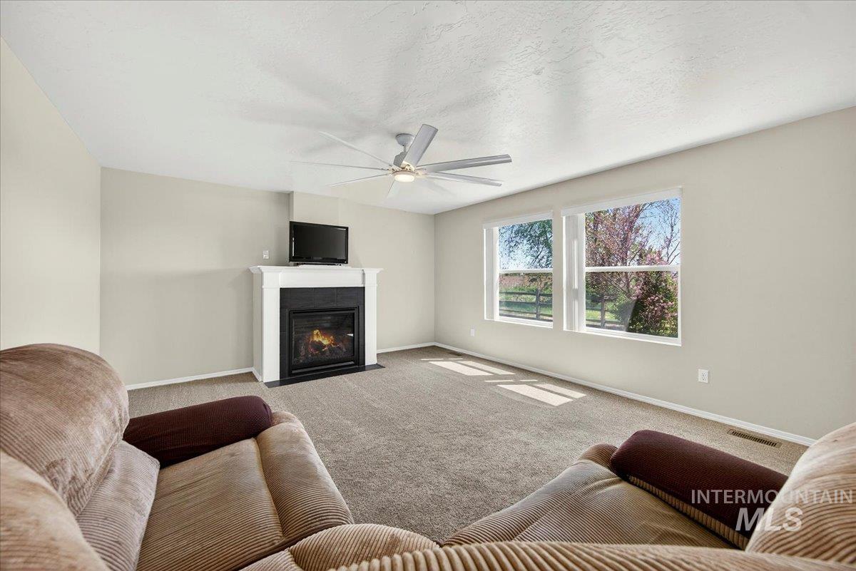 1555 Condor Dr., Middleton, Idaho 83644, 5 Bedrooms, 2.5 Bathrooms, Residential For Sale, Price $515,000,MLS 98984580