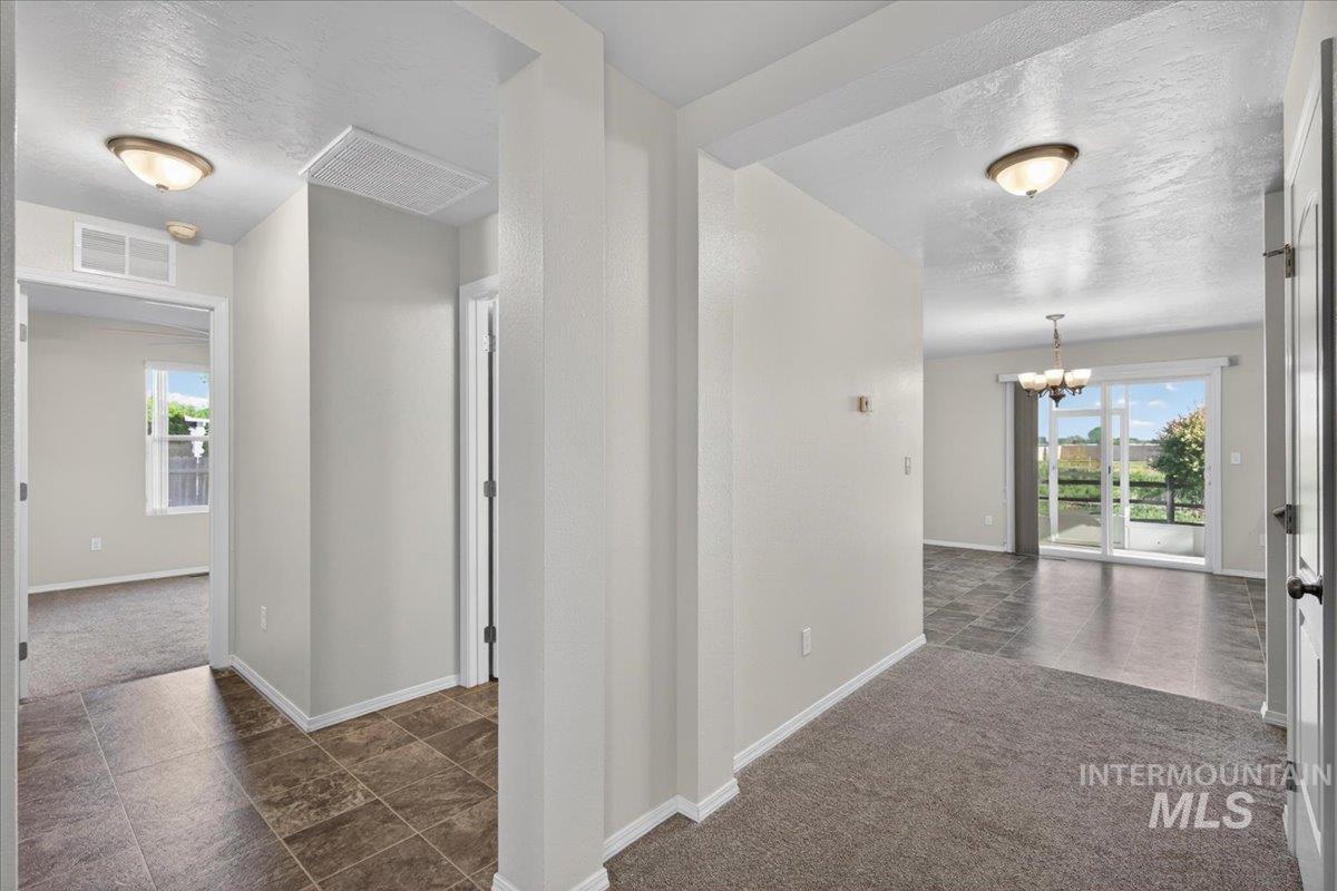 1555 Condor Dr., Middleton, Idaho 83644, 5 Bedrooms, 2.5 Bathrooms, Residential For Sale, Price $515,000,MLS 98984580