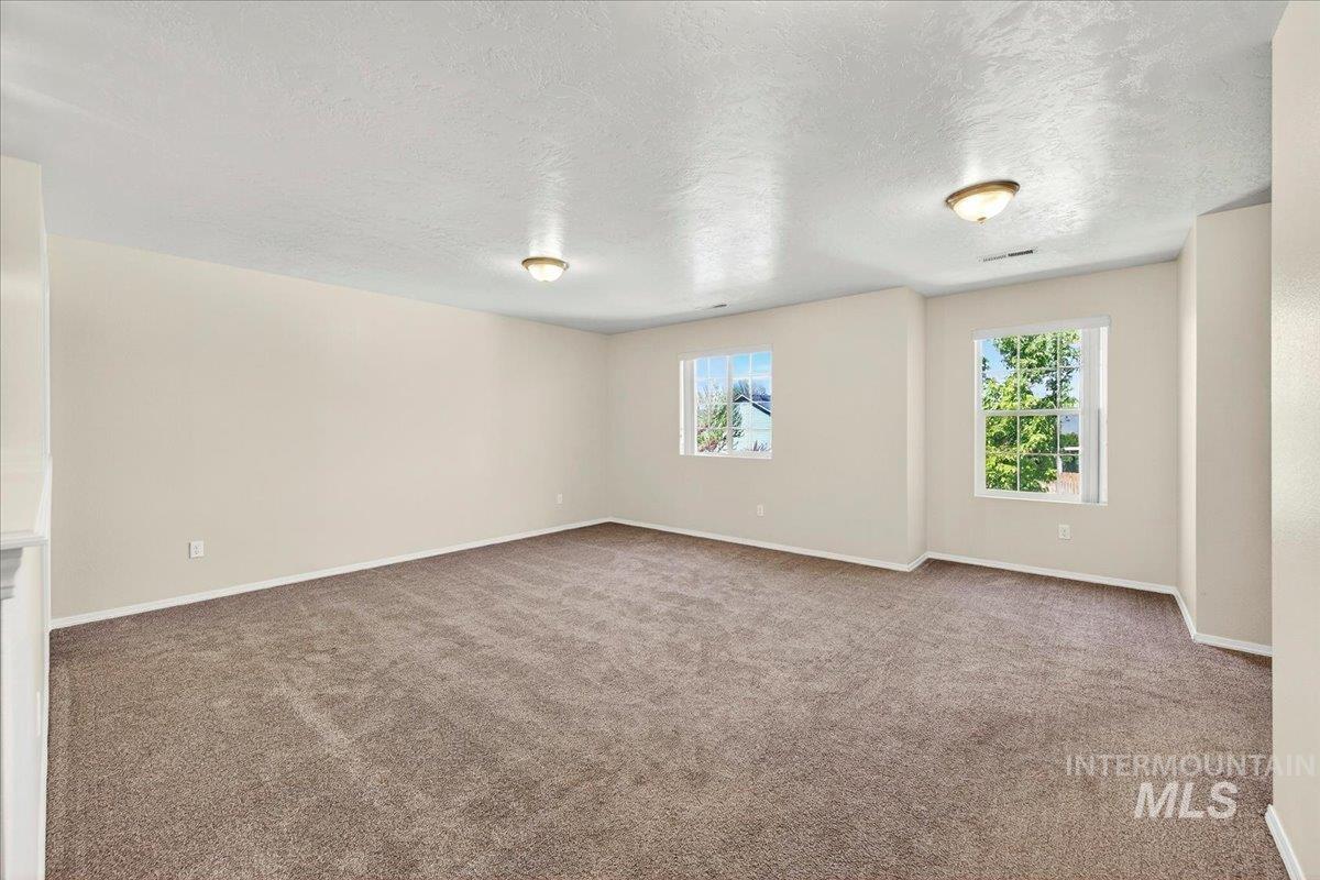 1555 Condor Dr., Middleton, Idaho 83644, 5 Bedrooms, 2.5 Bathrooms, Residential For Sale, Price $515,000,MLS 98984580