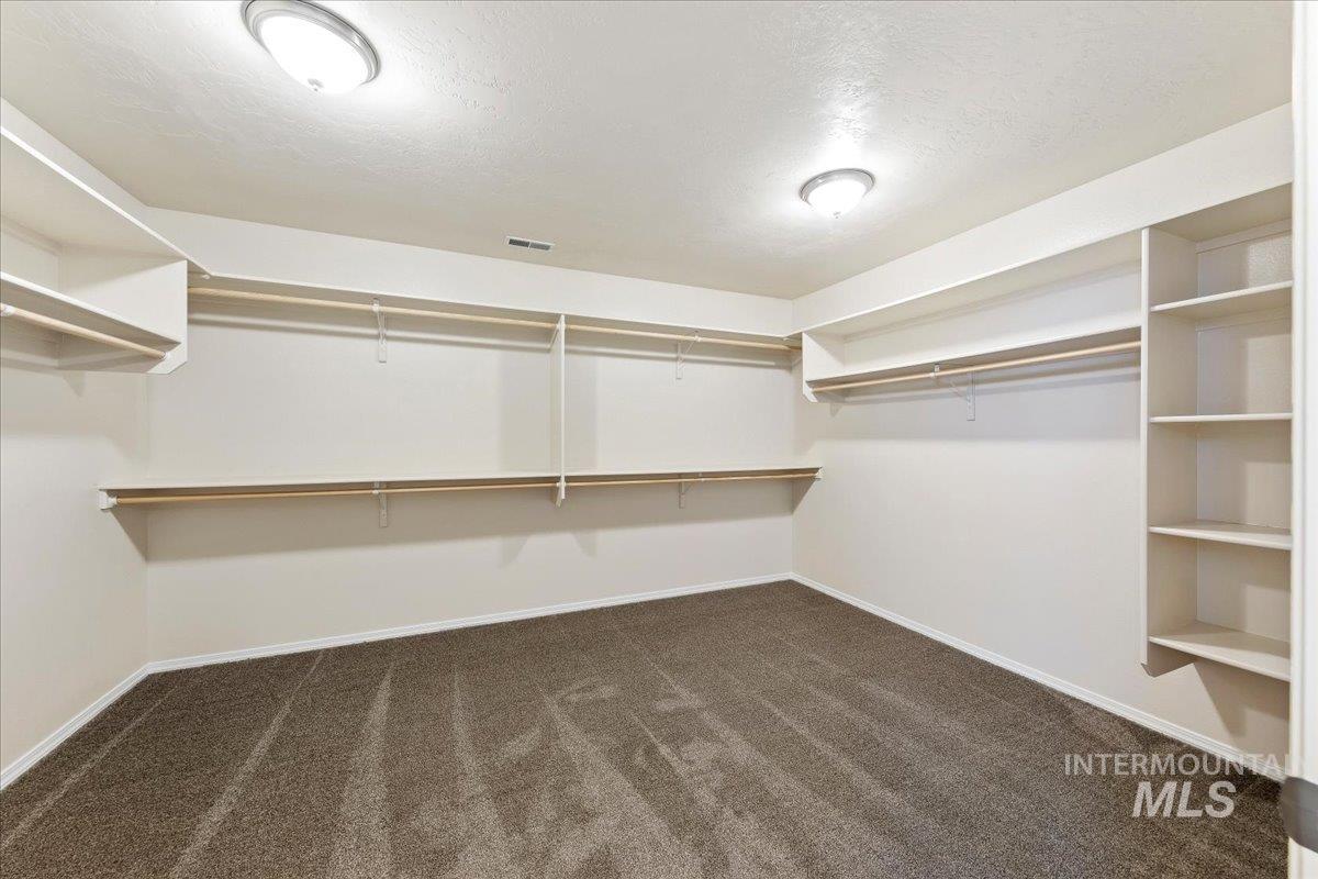 1555 Condor Dr., Middleton, Idaho 83644, 5 Bedrooms, 2.5 Bathrooms, Residential For Sale, Price $515,000,MLS 98984580