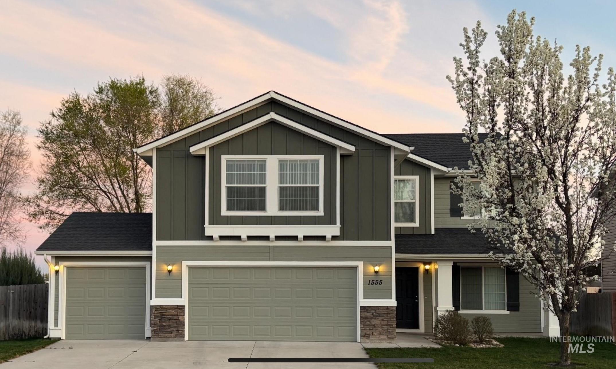 1555 Condor Dr., Middleton, Idaho 83644, 5 Bedrooms, 2.5 Bathrooms, Residential For Sale, Price $515,000, 98984580