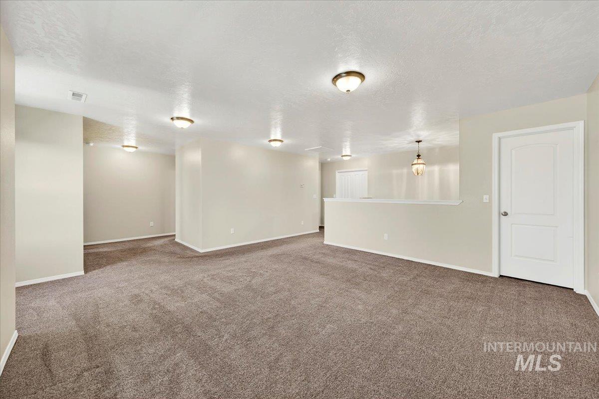 1555 Condor Dr., Middleton, Idaho 83644, 5 Bedrooms, 2.5 Bathrooms, Residential For Sale, Price $515,000,MLS 98984580
